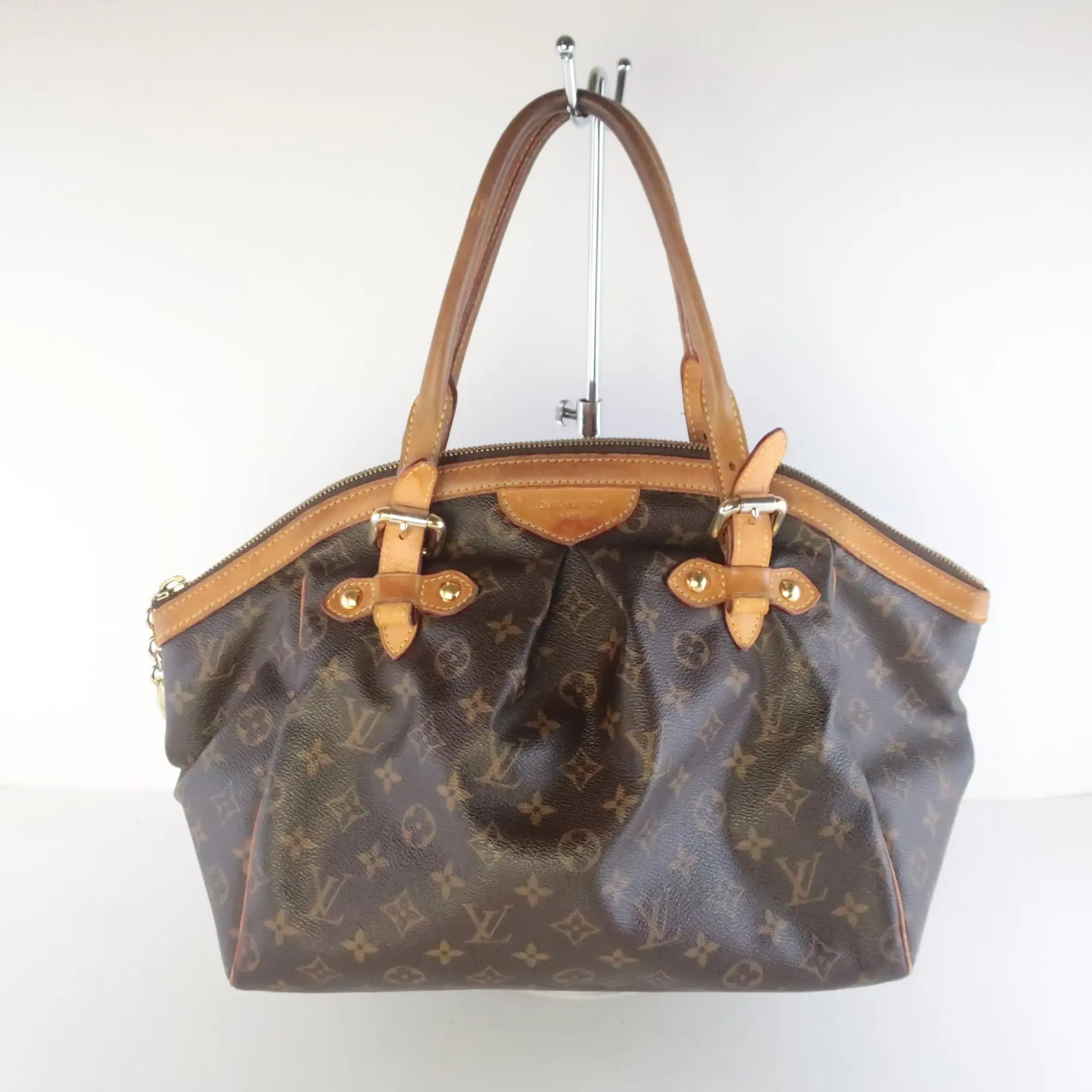Louis Vuitton Monogram Canvas Tivoli GM Bag - Image 4