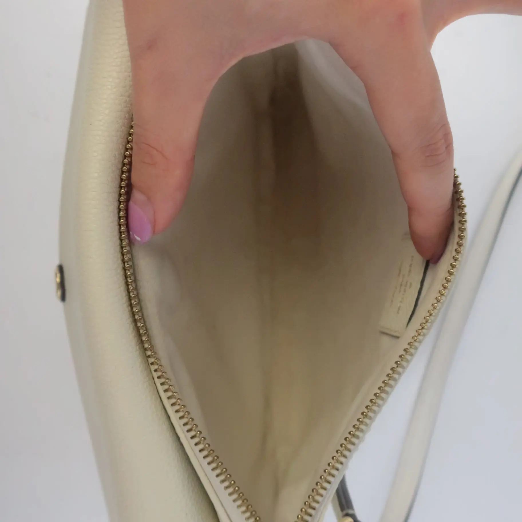 Louis Vuitton Monogram Empreinte Leather Neige Twice/Twinset Crossbody Bag - Image 8