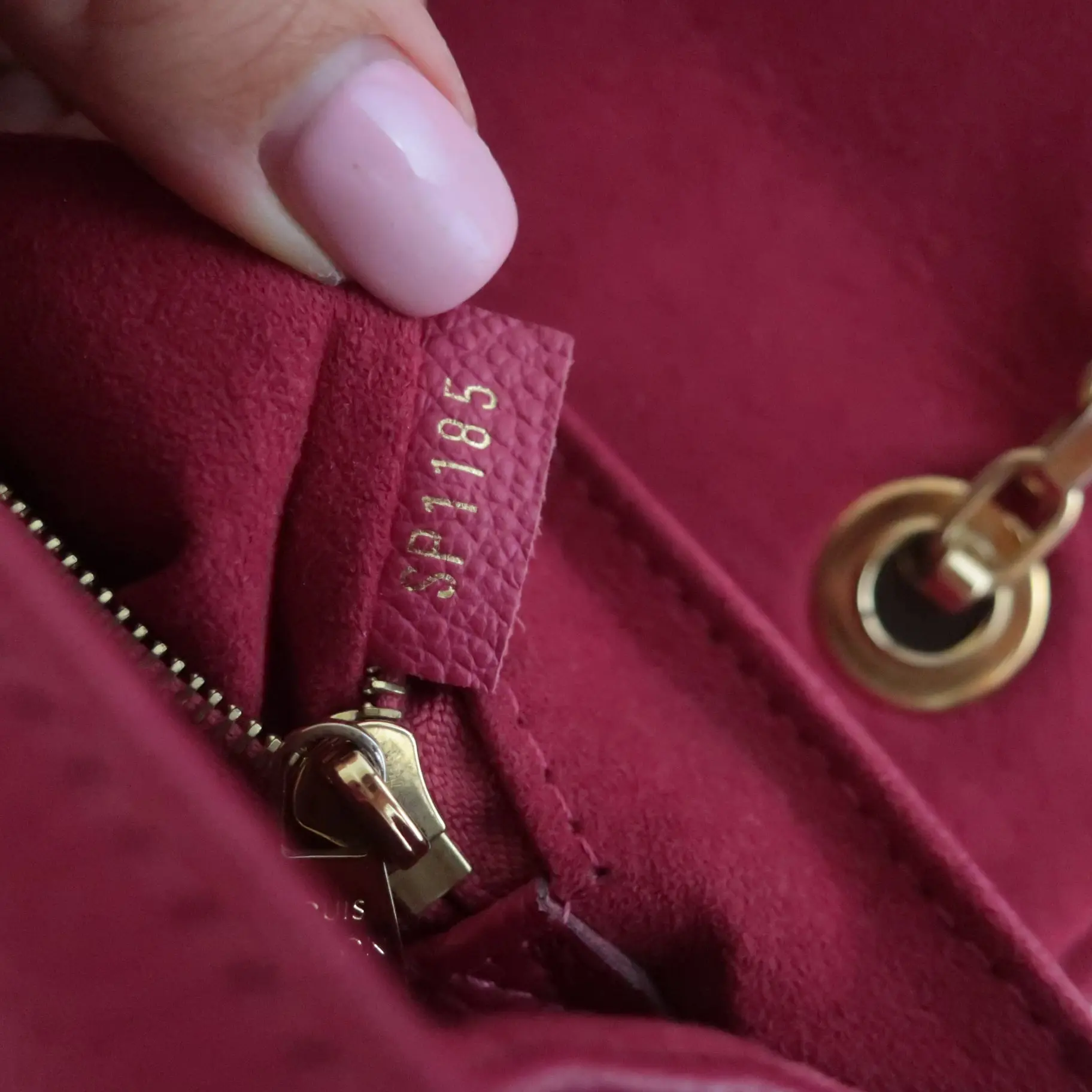 Louis Vuitton Monogram Empreinte Leather Saint Germain MM Crossbody Bag - Image 28