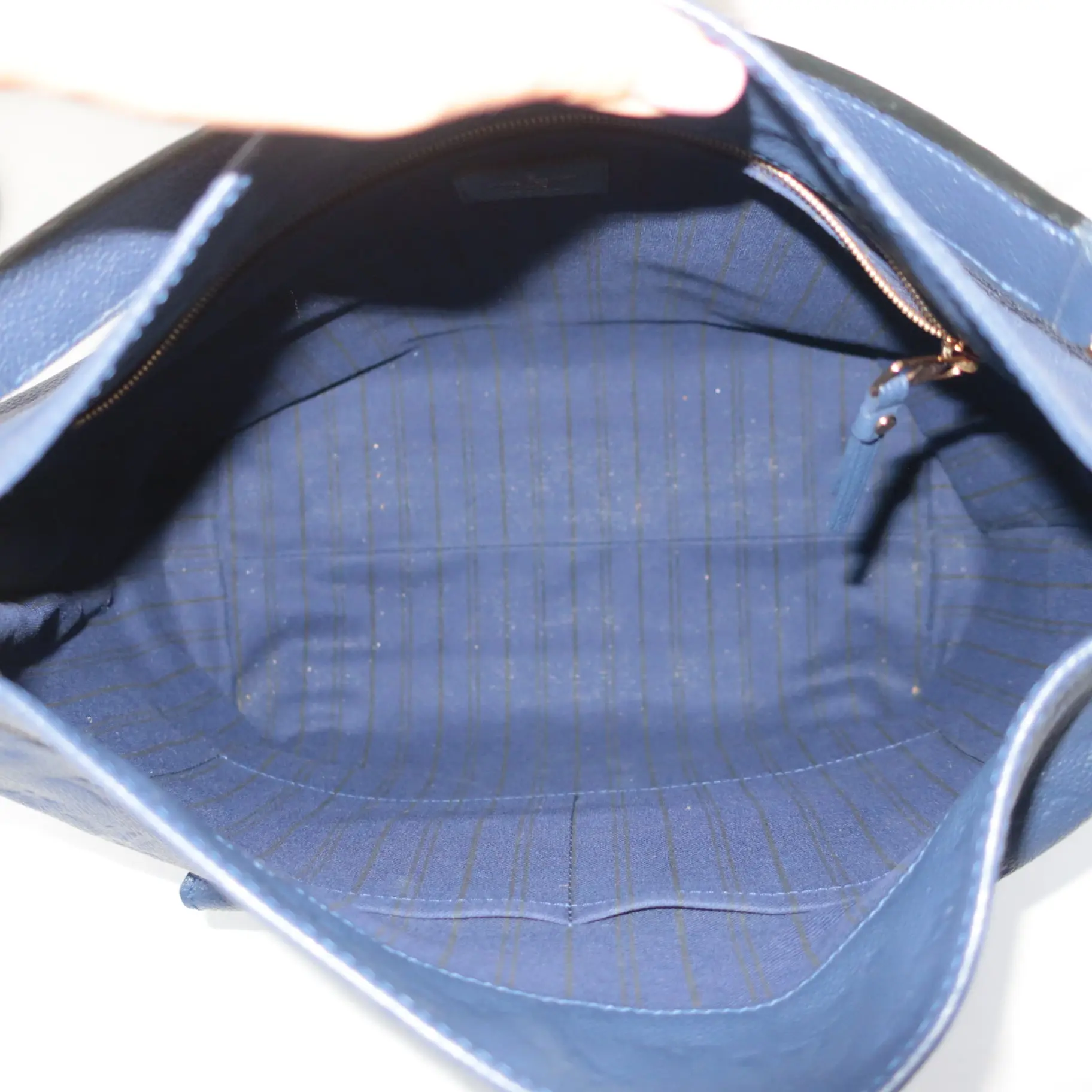 Louis Vuitton Blue Monogram Empreinte Metis Hobo Bag - Image 8