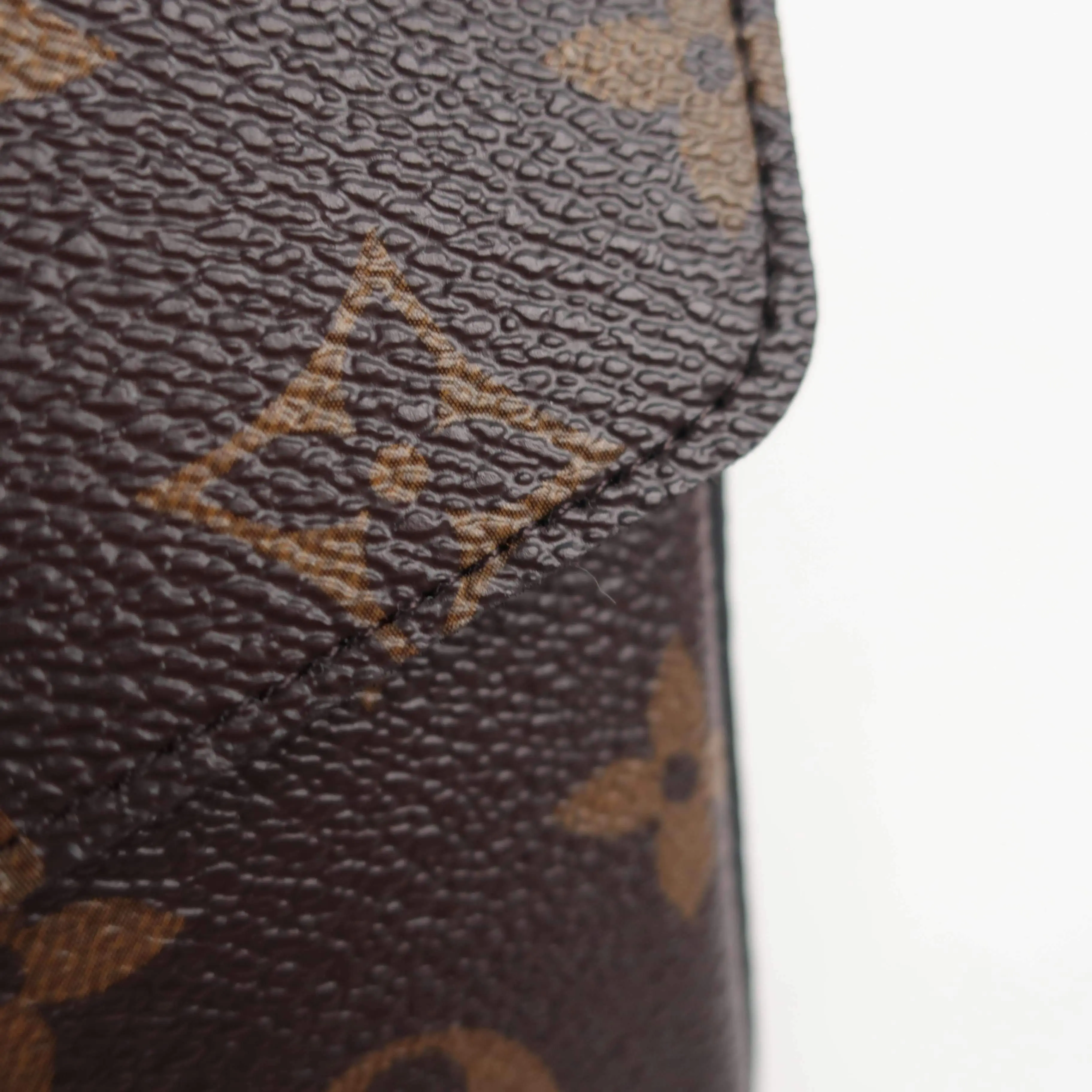 Louis Vuitton Monogram Felicie bag with Fuchsia Inserts - Image 119