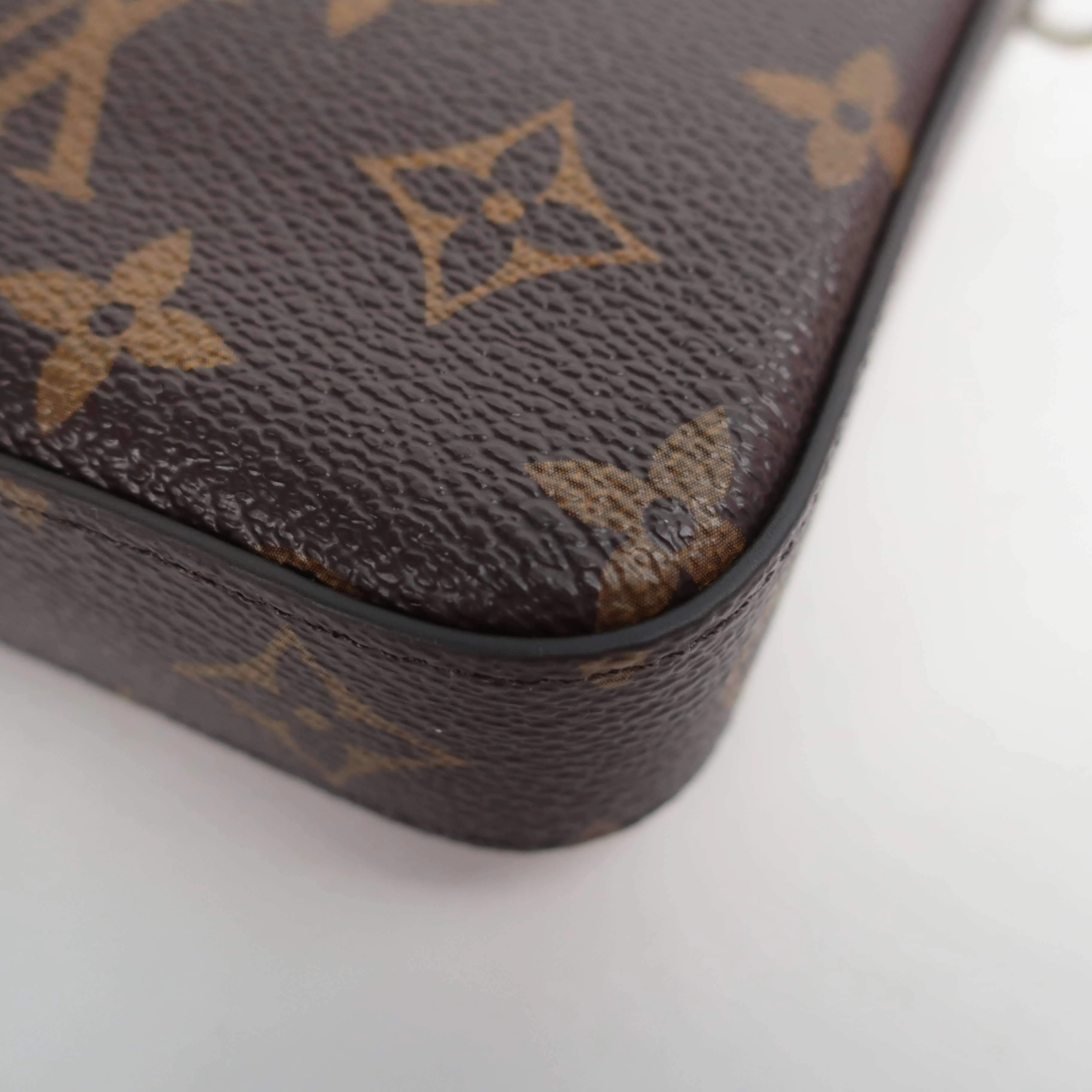 Louis Vuitton Monogram Felicie bag with Fuchsia Inserts - Image 19