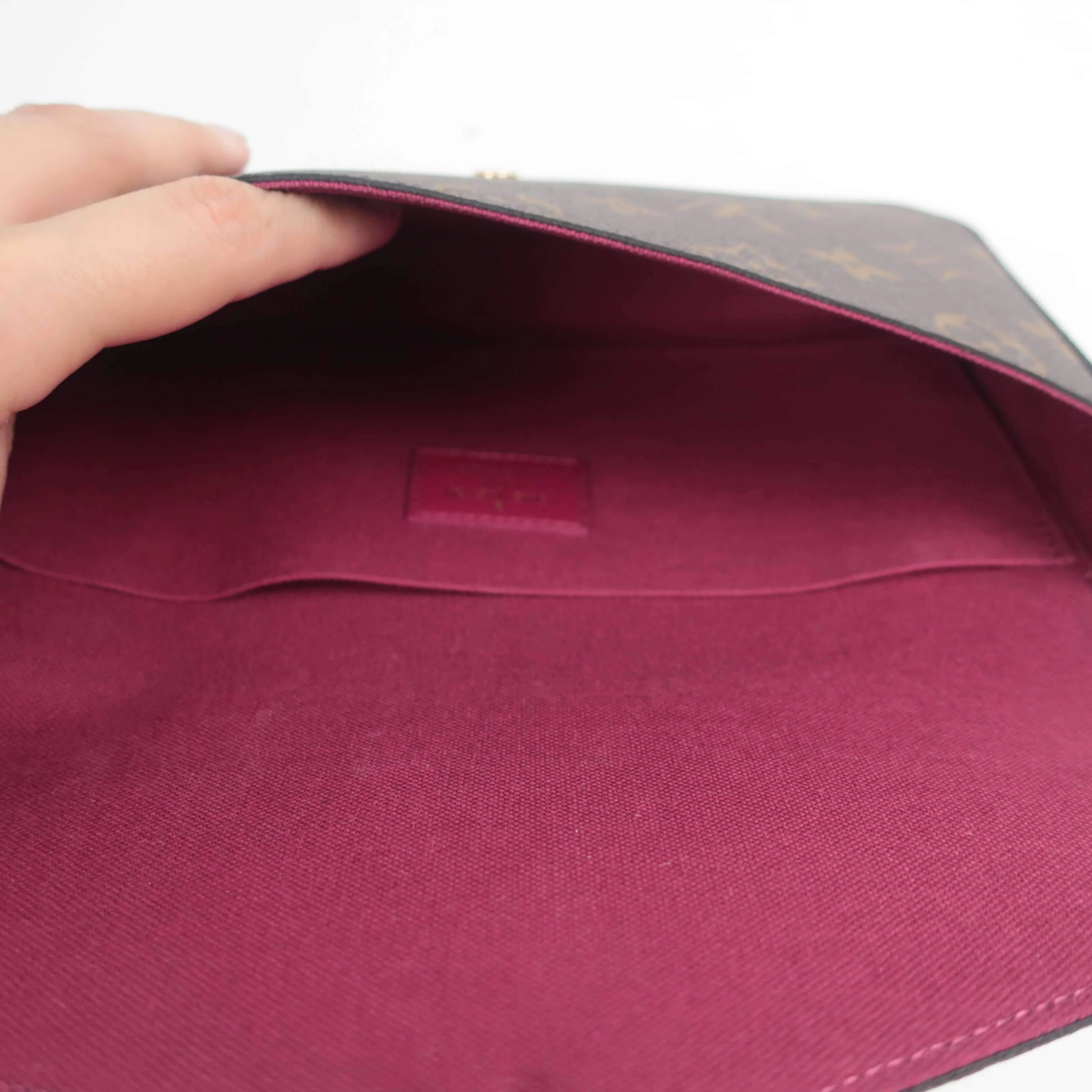 Louis Vuitton Monogram Felicie bag with Fuchsia Inserts - Image 37