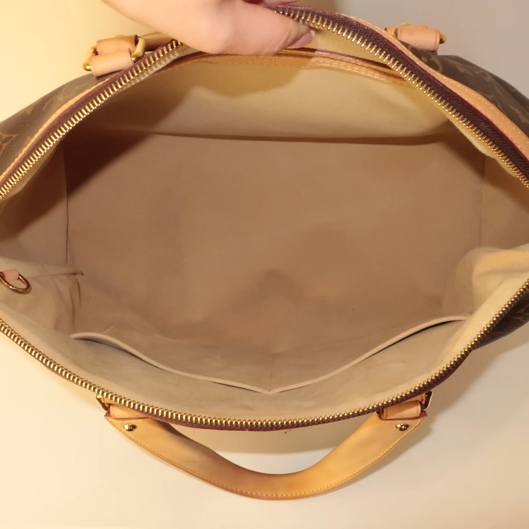 Louis Vuitton Monogram Canvas Retiro GM (old style) - Image 12