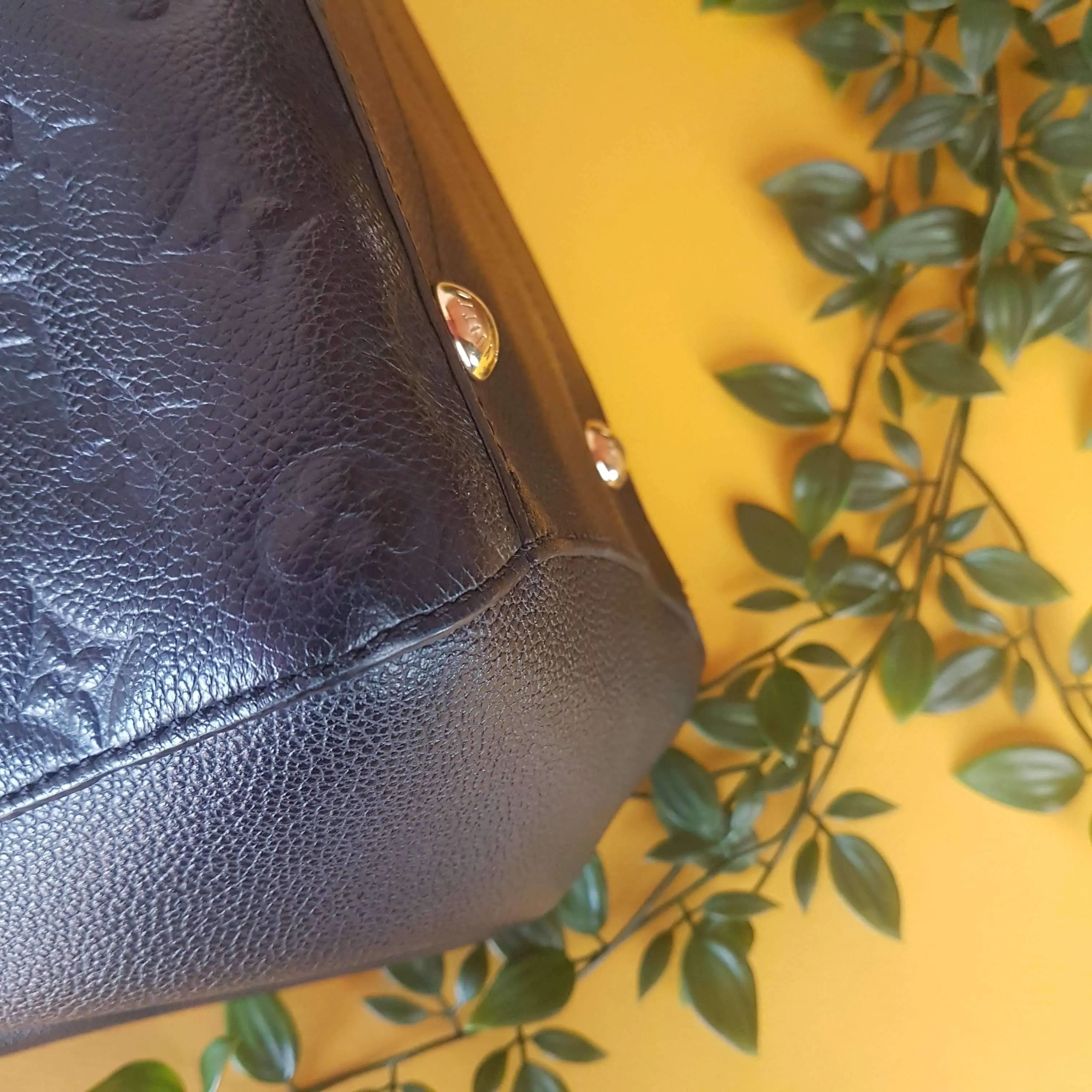 Louis Vuitton Montaigne GM Noir Empreinte Leather Bag - Image 14