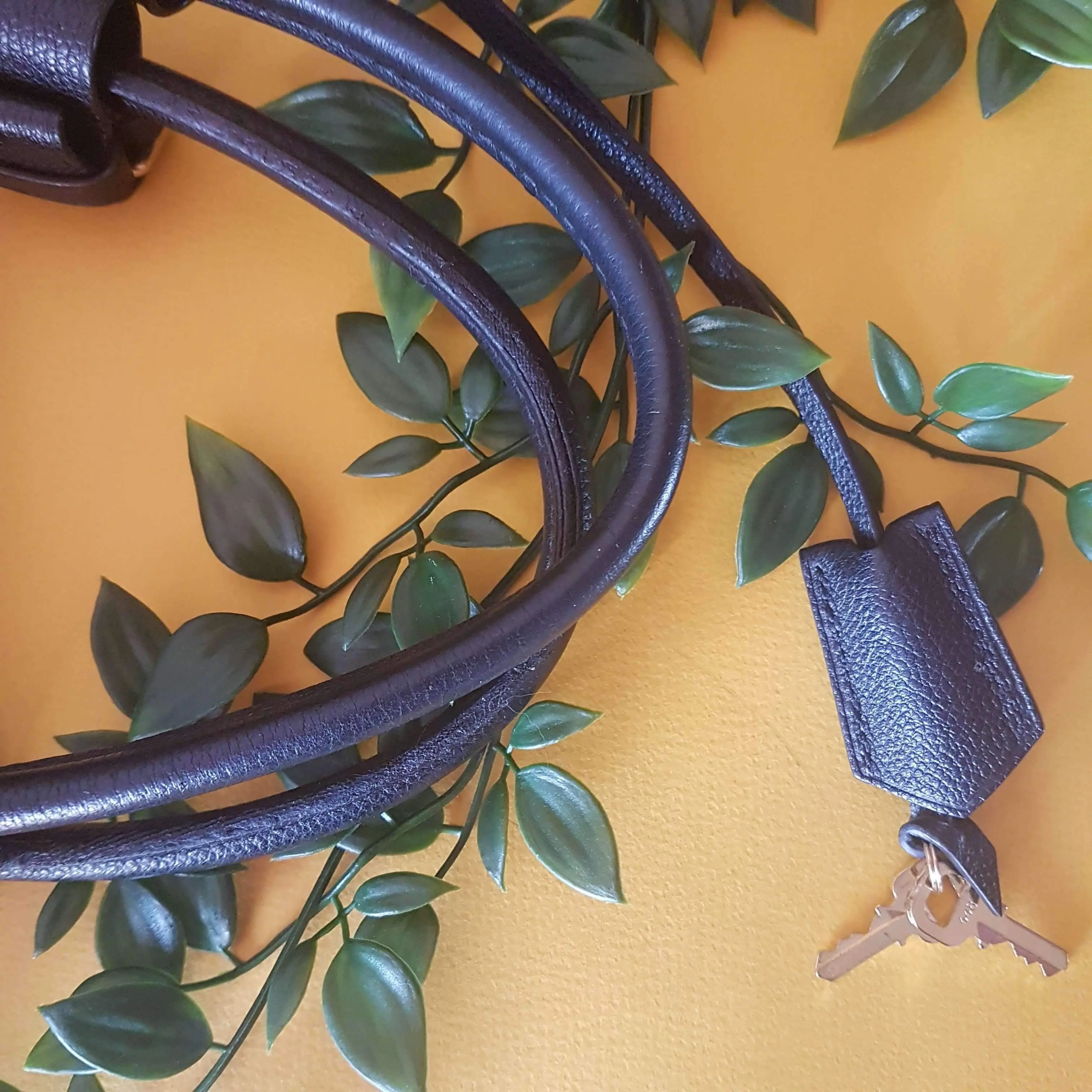 Louis Vuitton Montaigne GM Noir Empreinte Leather Bag - Image 20