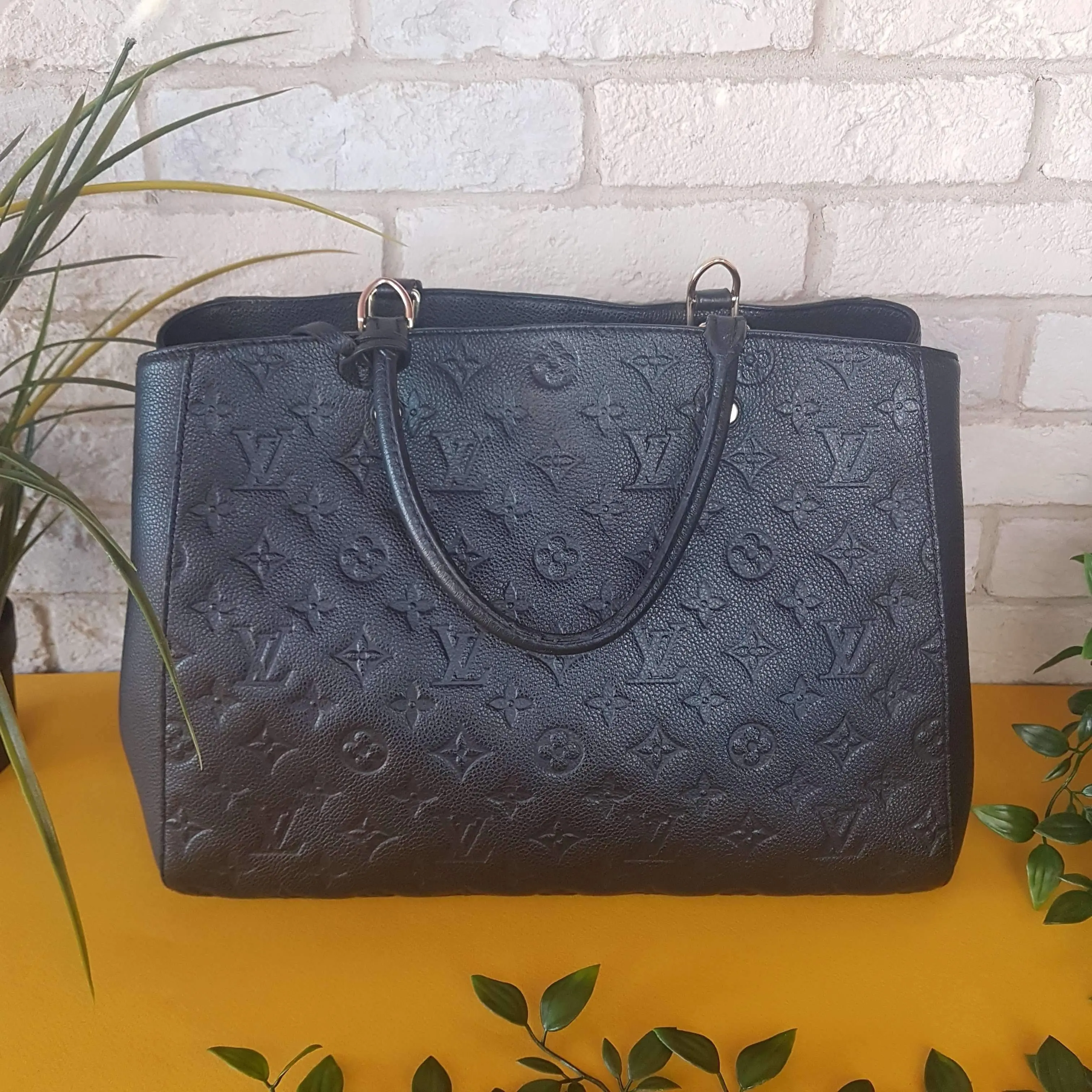Louis Vuitton Montaigne GM Noir Empreinte Leather Bag - Image 3