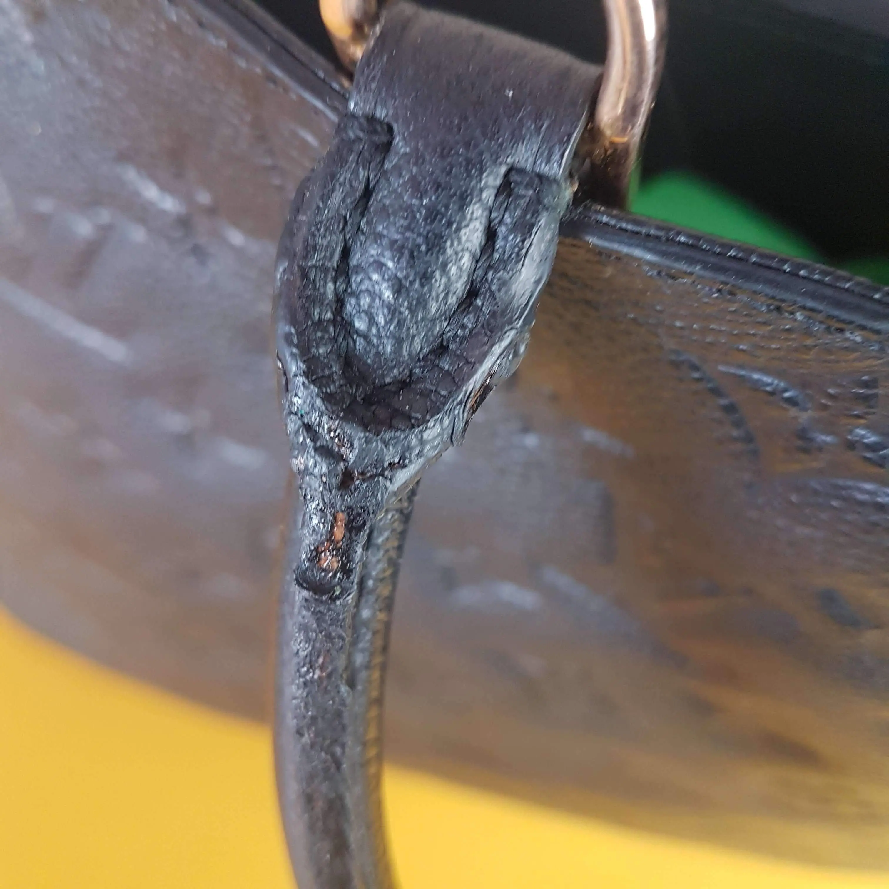 Louis Vuitton Montaigne GM Noir Empreinte Leather Bag - Image 34