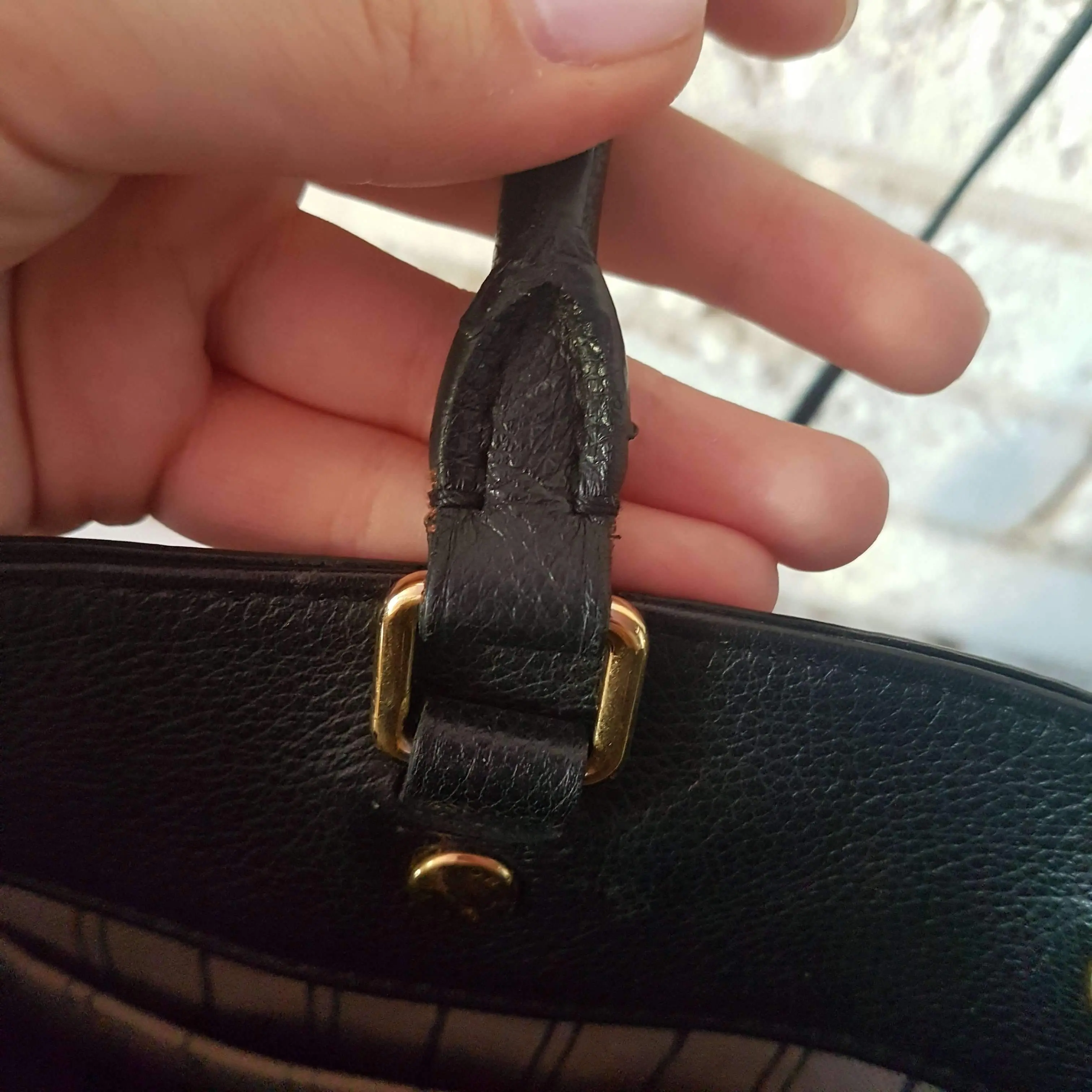 Louis Vuitton Montaigne GM Noir Empreinte Leather Bag - Image 46