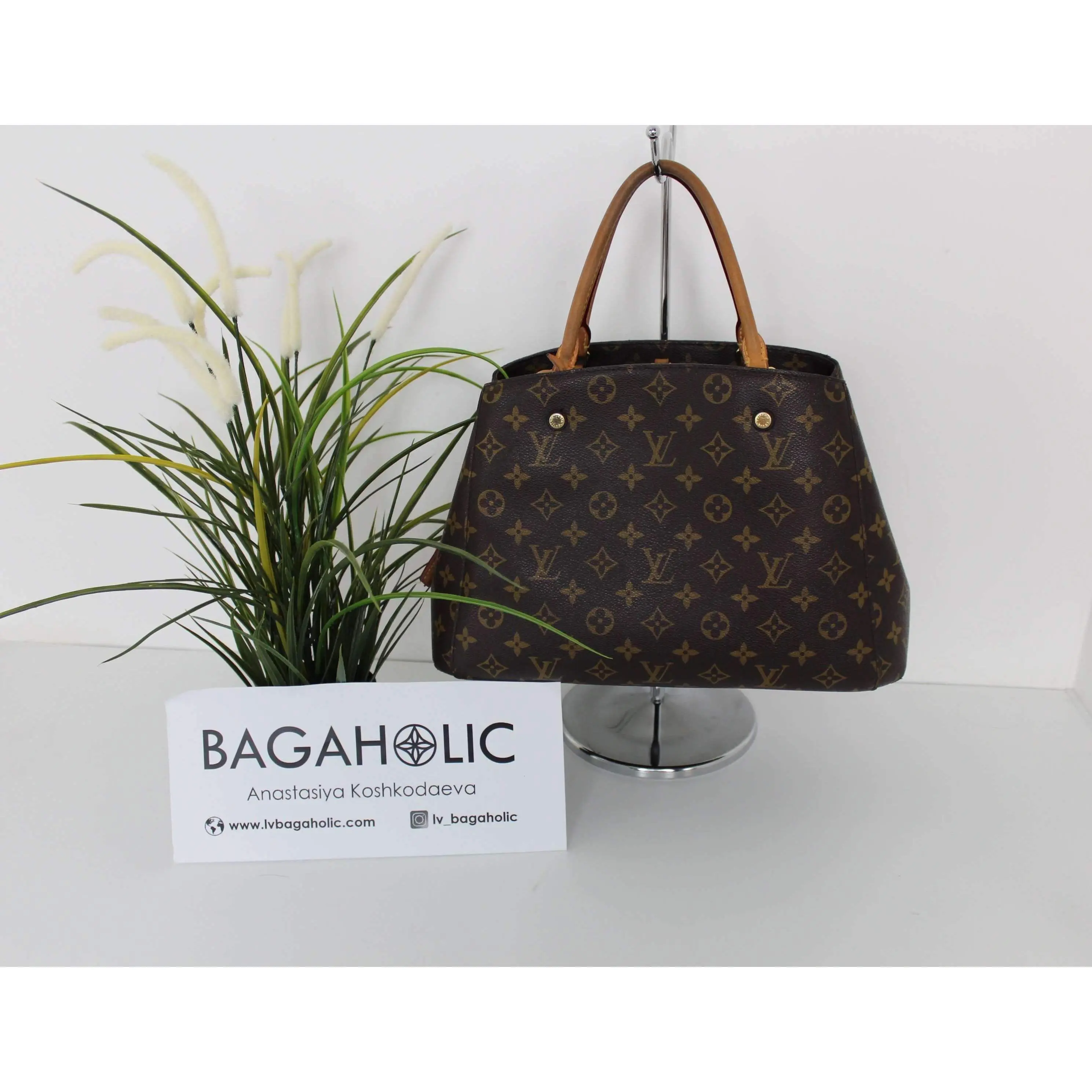 Louis Vuitton Montaigne MM Monogram Bag - Image 2