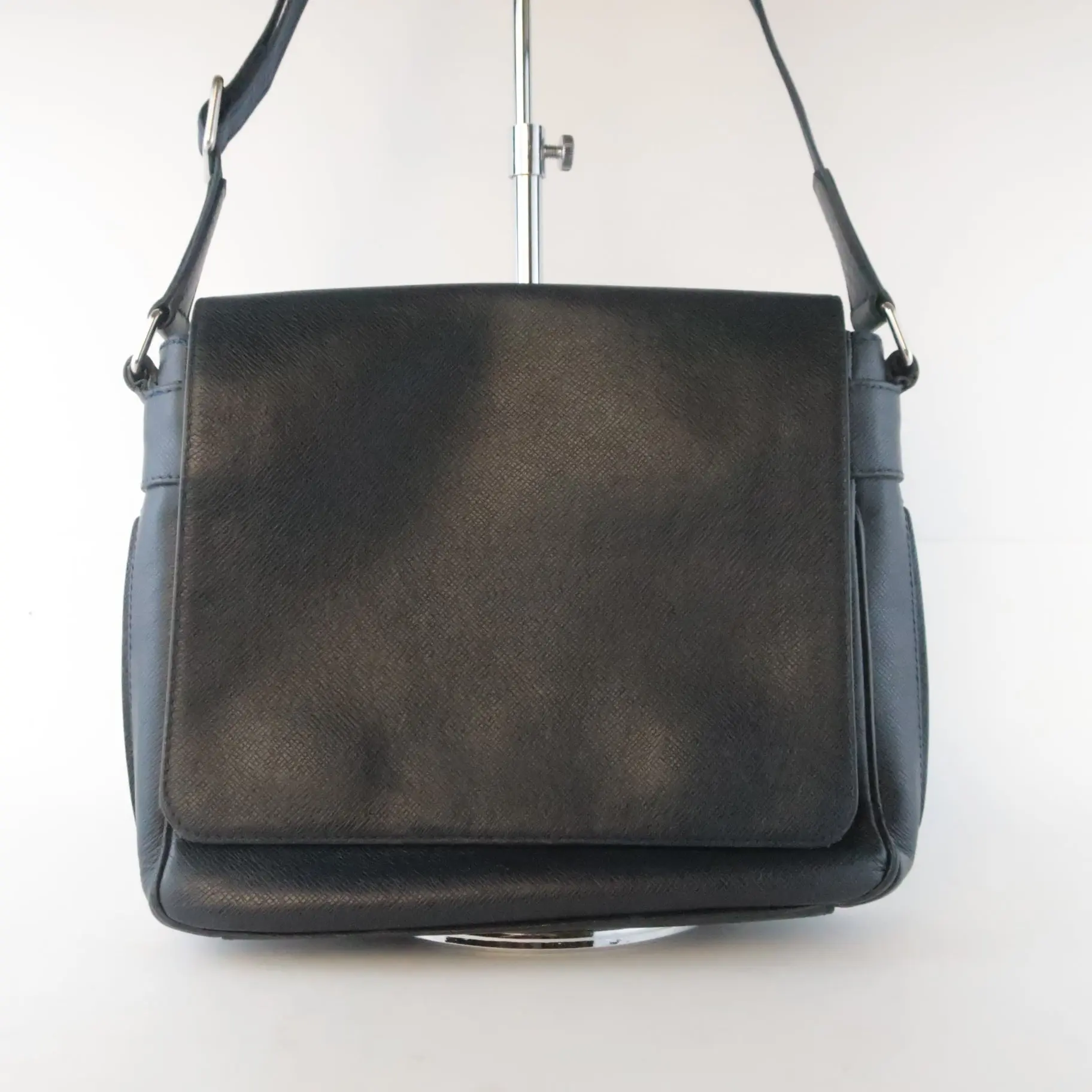 Louis Vuitton Navy Blue Taiga Roman PM Messenger Crossbody Bag (552) - Image 3