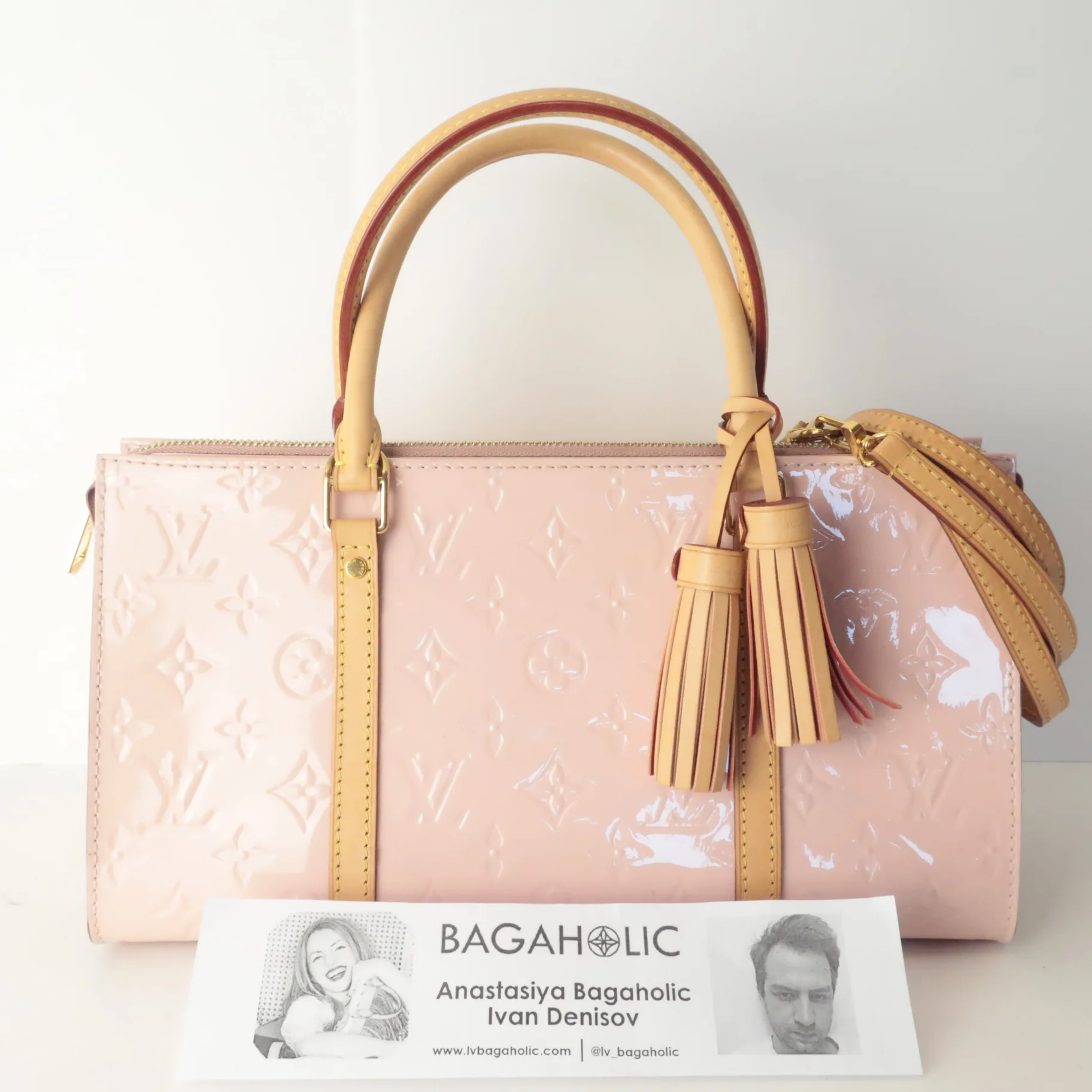 Louis Vuitton Neo Triangle Rose Ballerine Bag - Image 4