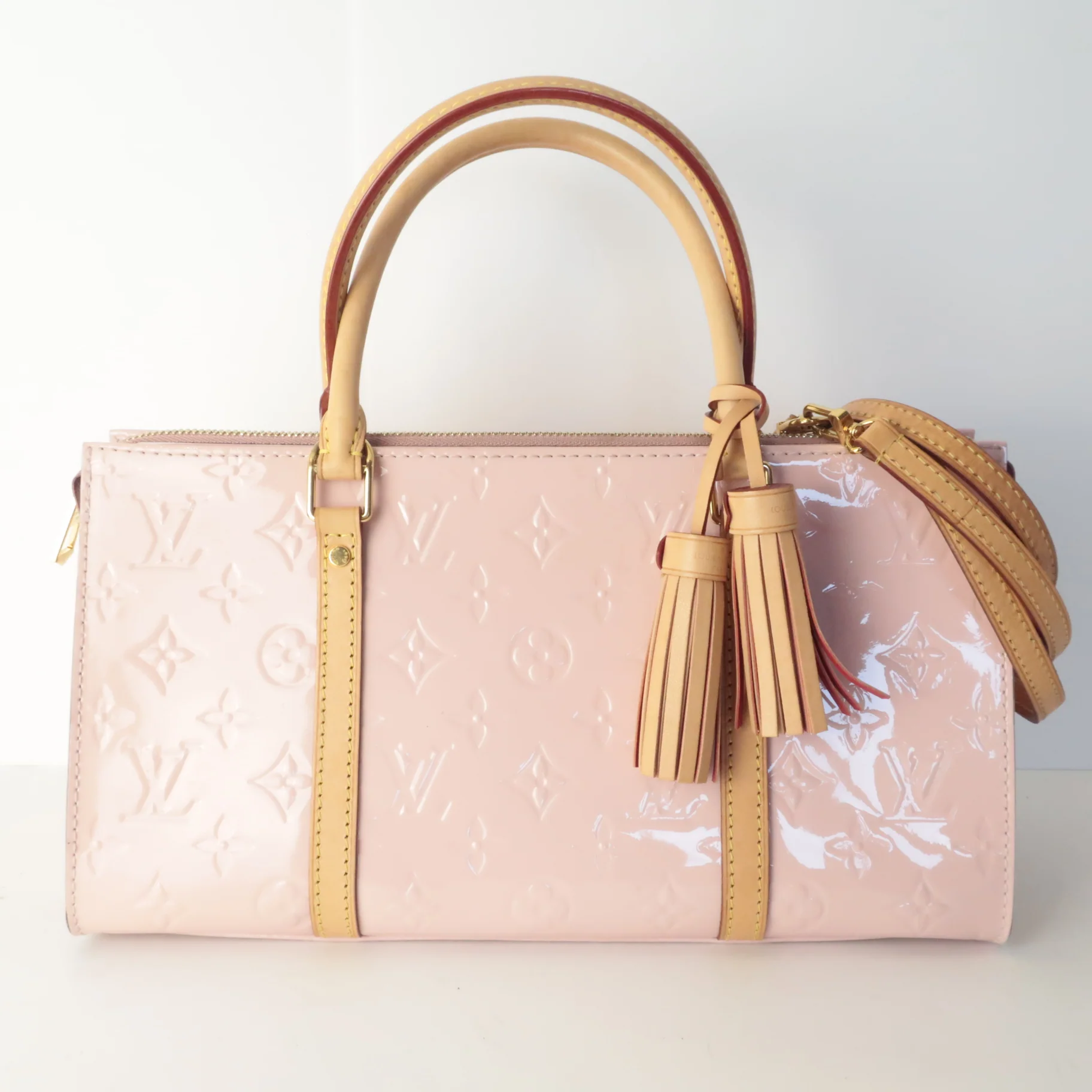 Louis Vuitton Neo Triangle Rose Ballerine Bag - Image 5