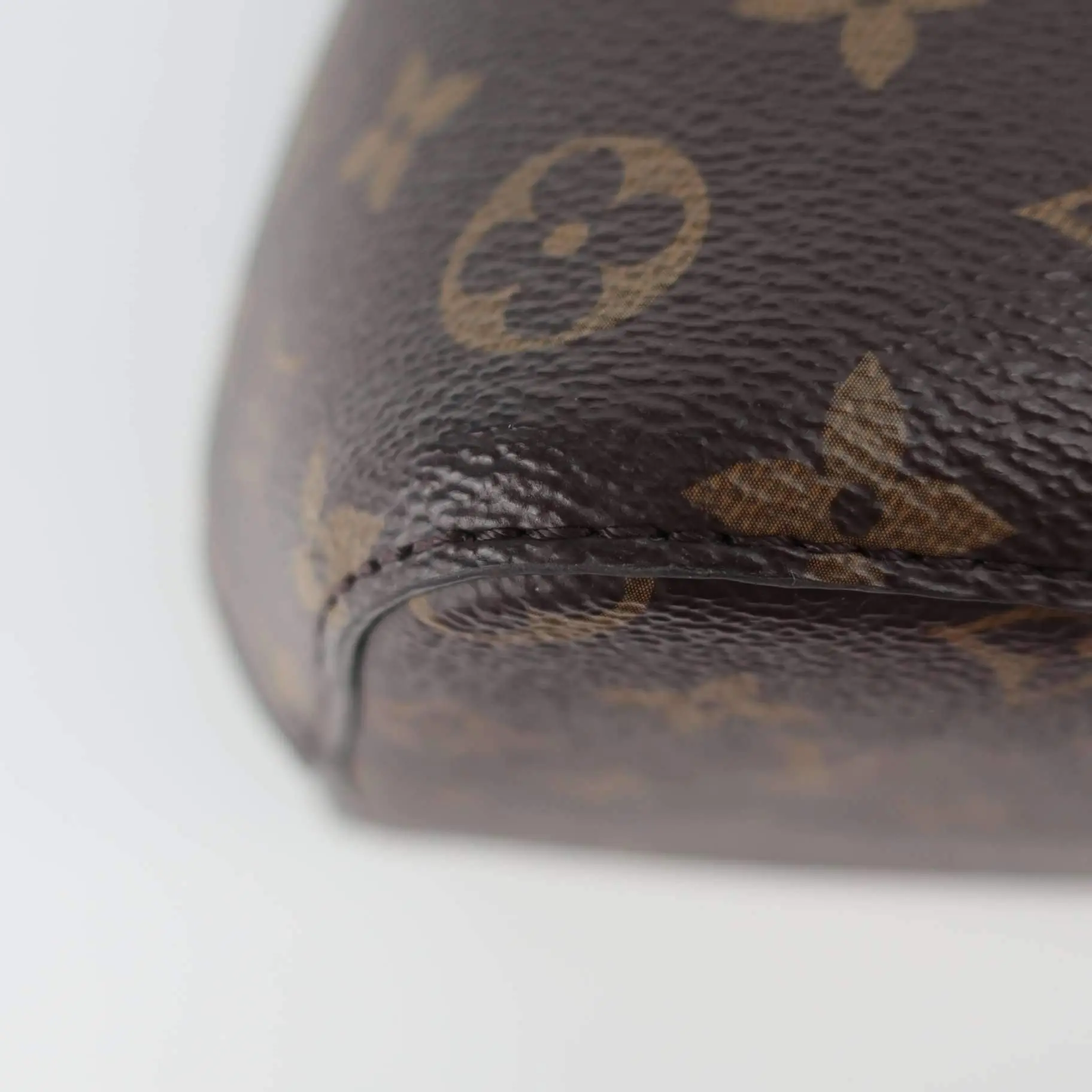 Louis Vuitton NeoNoe NM Shoulder Red Bag - Image 29