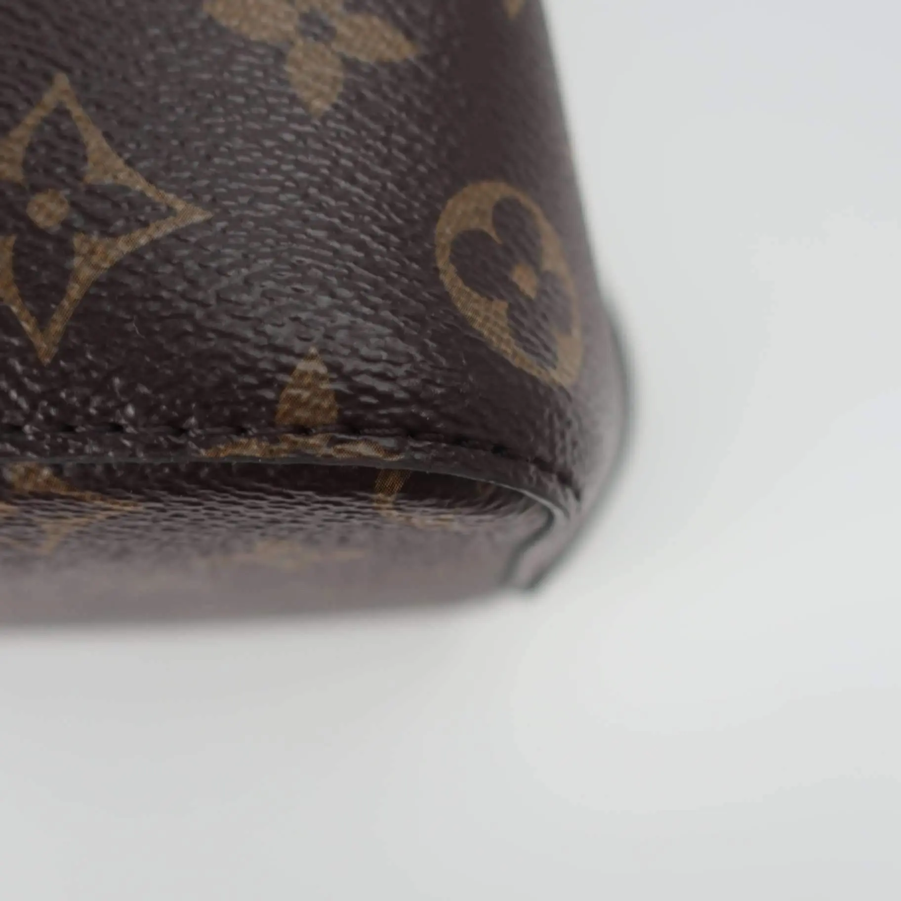 Louis Vuitton NeoNoe NM Shoulder Red Bag - Image 30