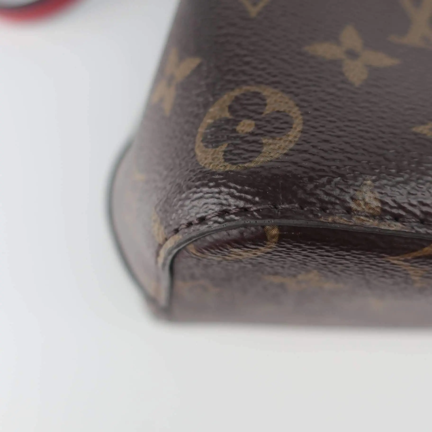 Louis Vuitton NeoNoe NM Shoulder Red Bag - Image 32
