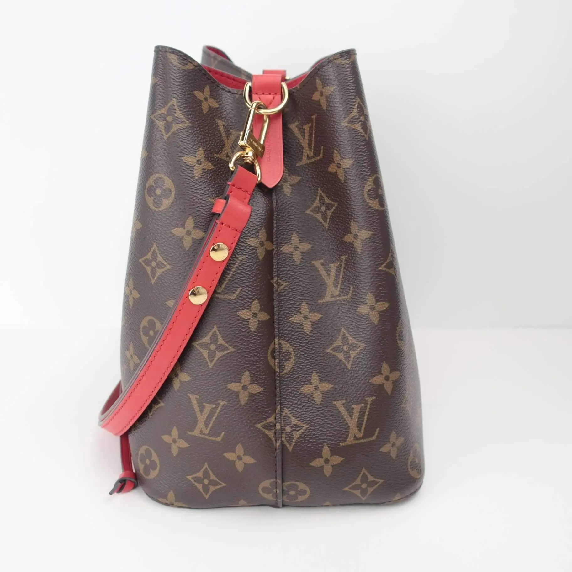 Louis Vuitton NeoNoe NM Shoulder Red Bag - Image 7