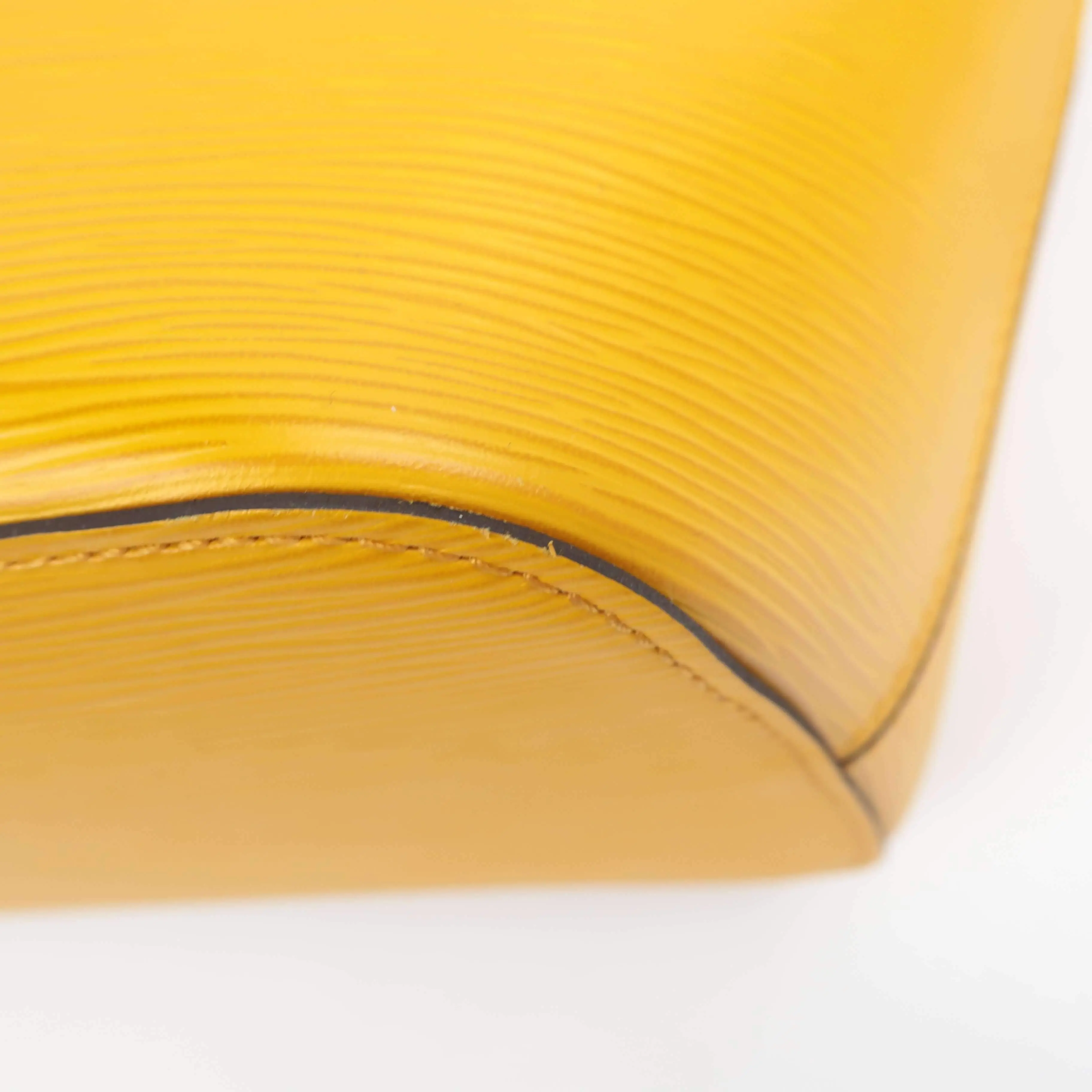 Louis Vuitton Neverfull MM Epi Yellow with pouch - Image 11