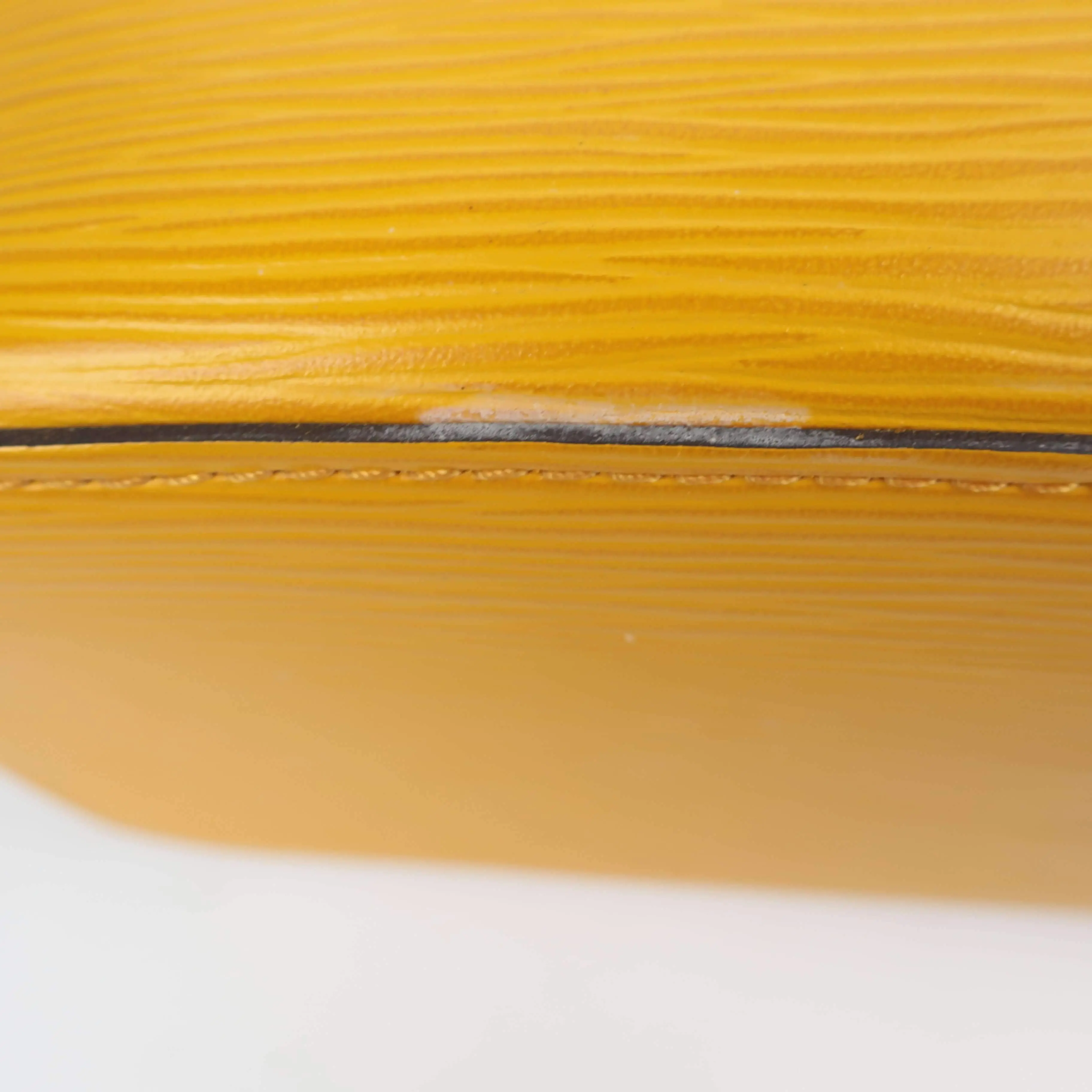 Louis Vuitton Neverfull MM Epi Yellow with pouch - Image 13