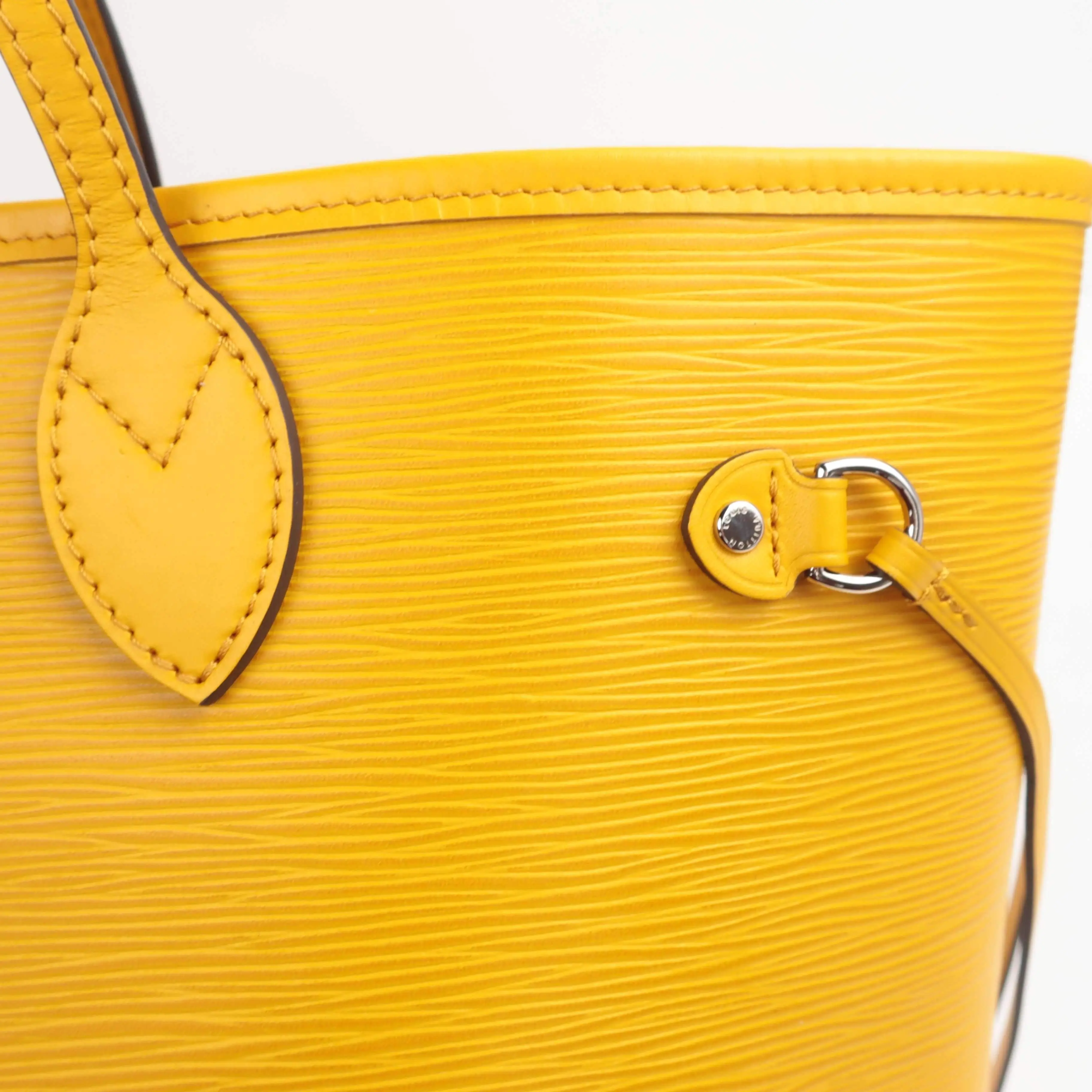 Louis Vuitton Neverfull MM Epi Yellow with pouch - Image 14