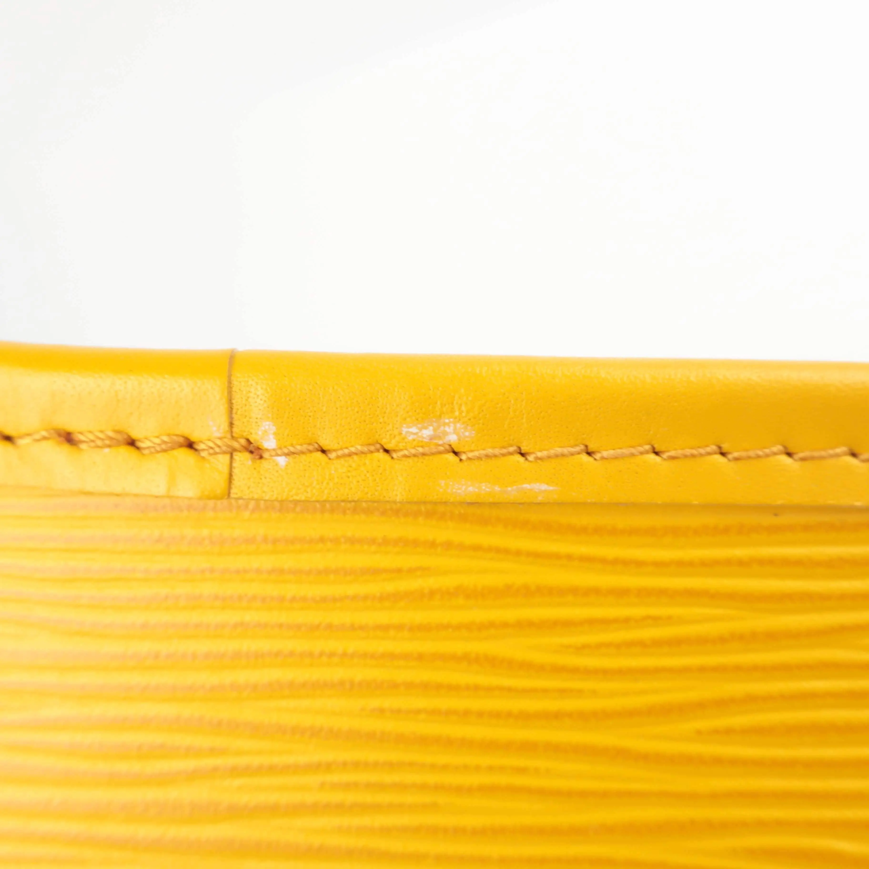 Louis Vuitton Neverfull MM Epi Yellow with pouch - Image 25