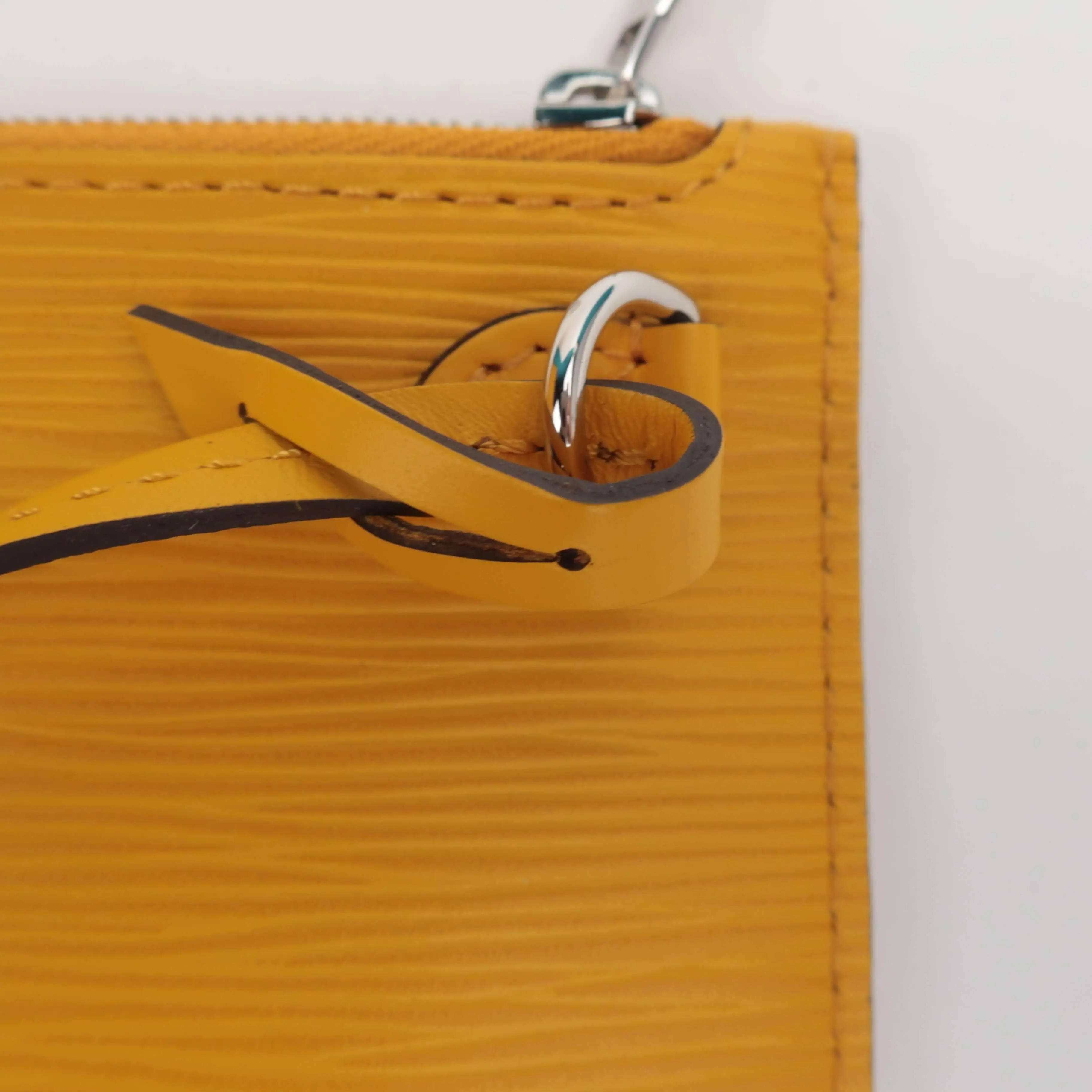 Louis Vuitton Neverfull MM Epi Yellow with pouch - Image 30
