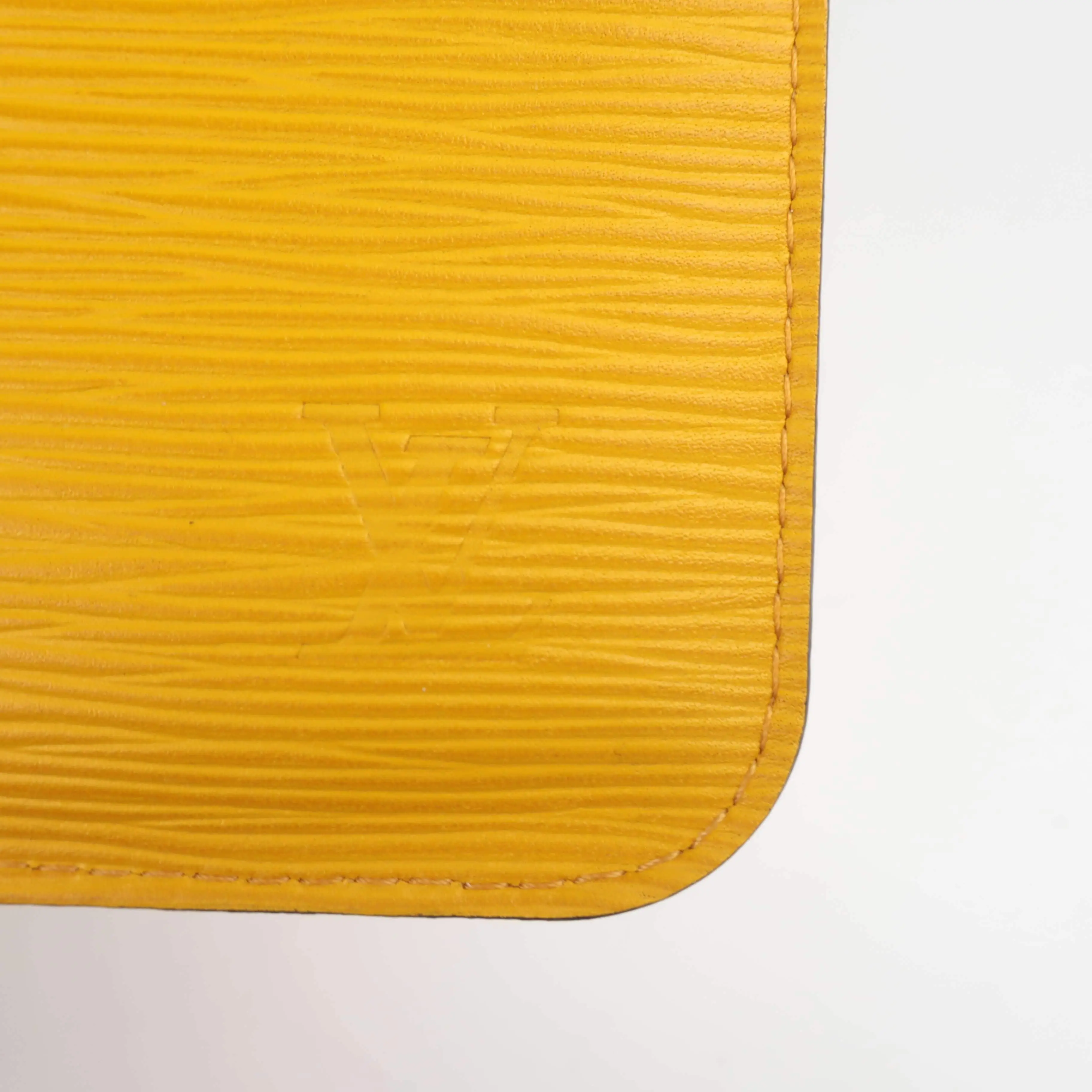 Louis Vuitton Neverfull MM Epi Yellow with pouch - Image 32