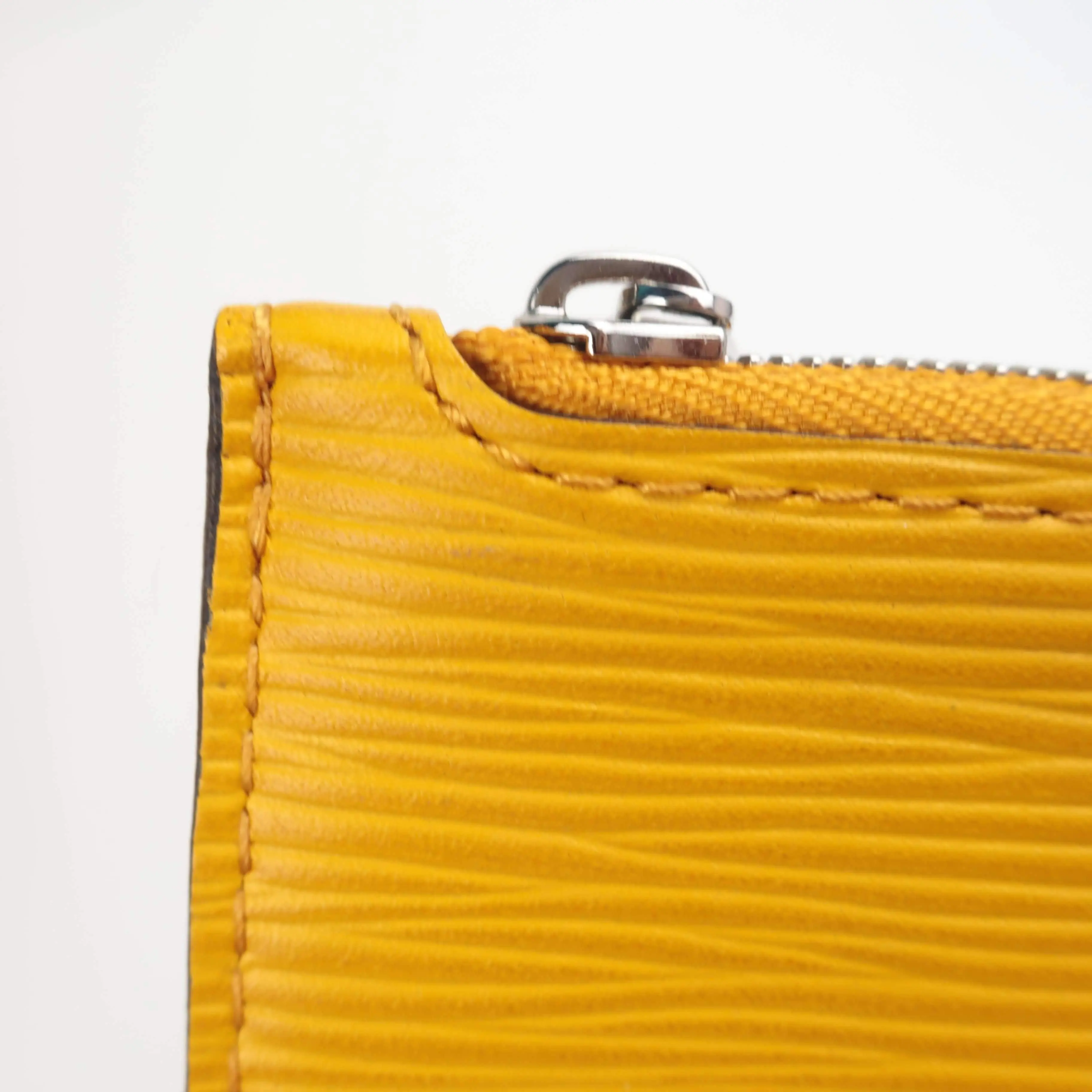Louis Vuitton Neverfull MM Epi Yellow with pouch - Image 35