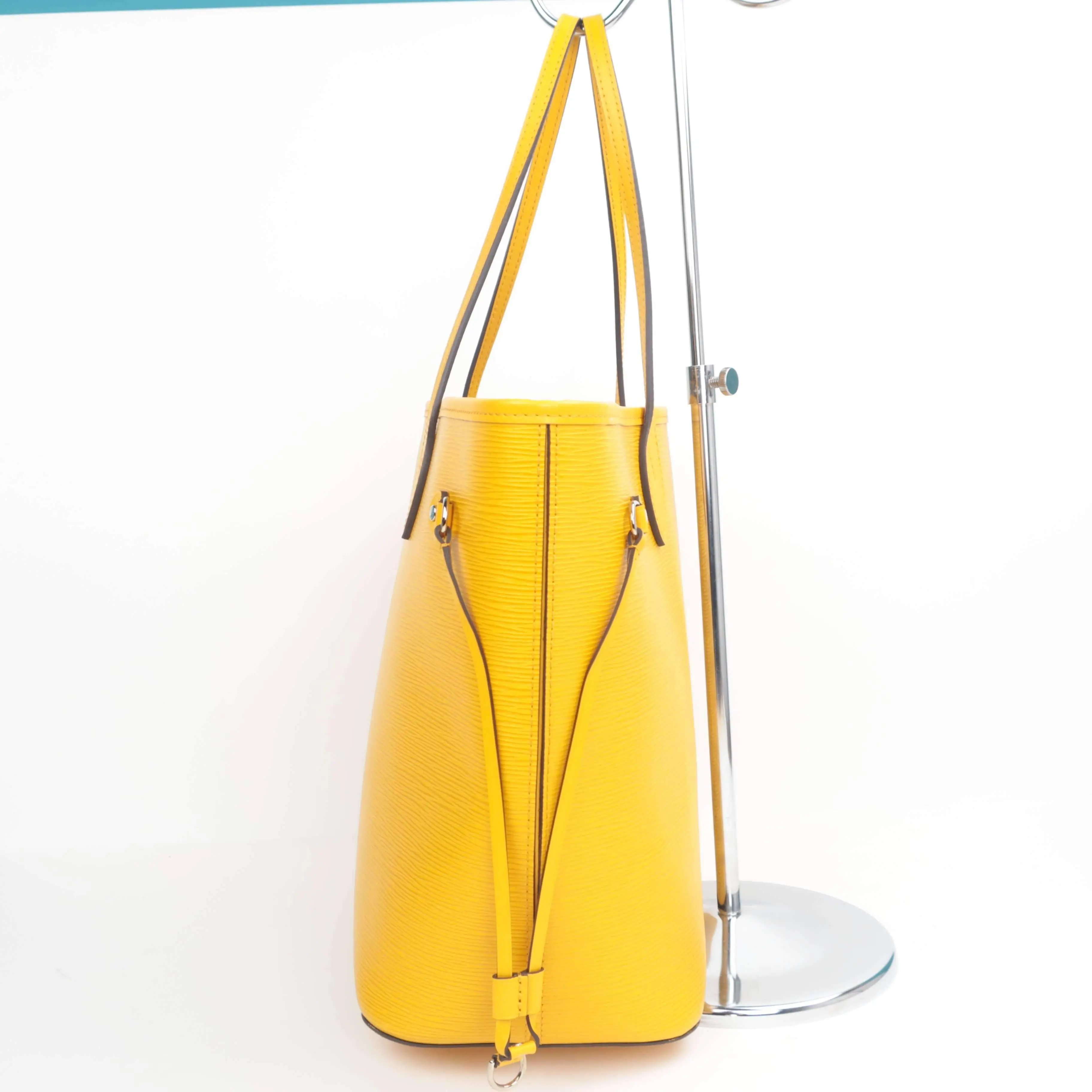Louis Vuitton Neverfull MM Epi Yellow with pouch - Image 5