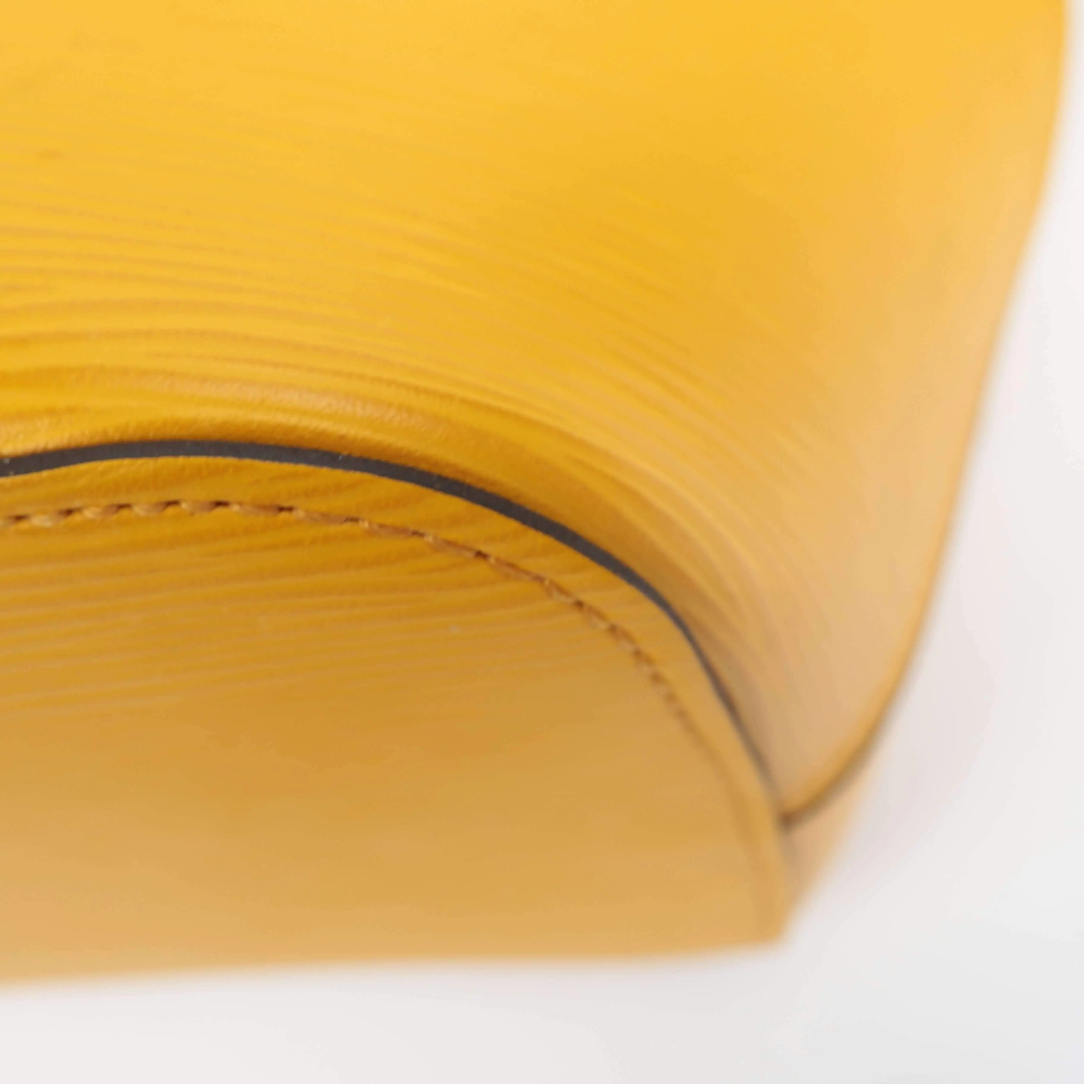 Louis Vuitton Neverfull MM Epi Yellow with pouch - Image 9