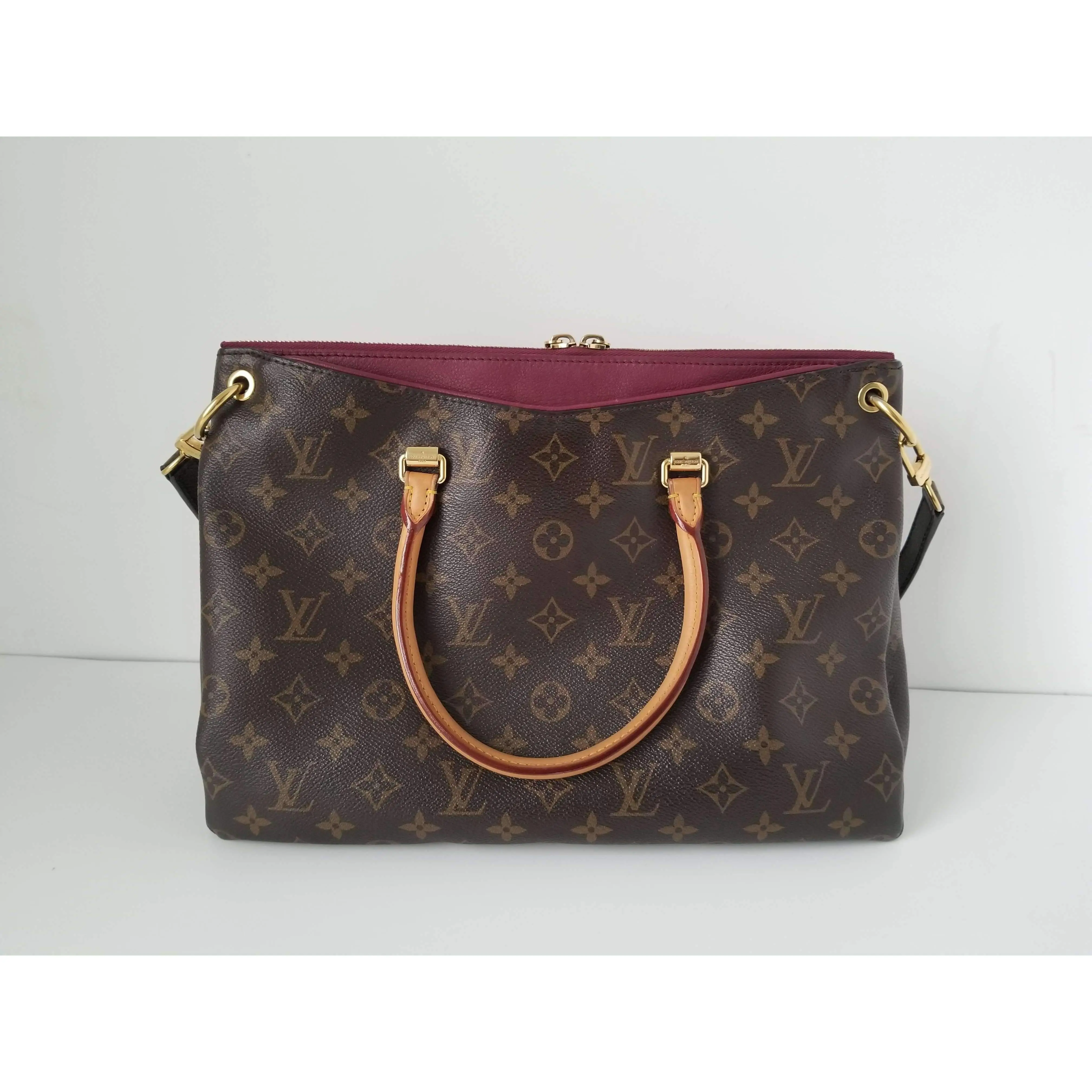 Louis Vuitton Pallas Aurore Monogram Bag - Image 12