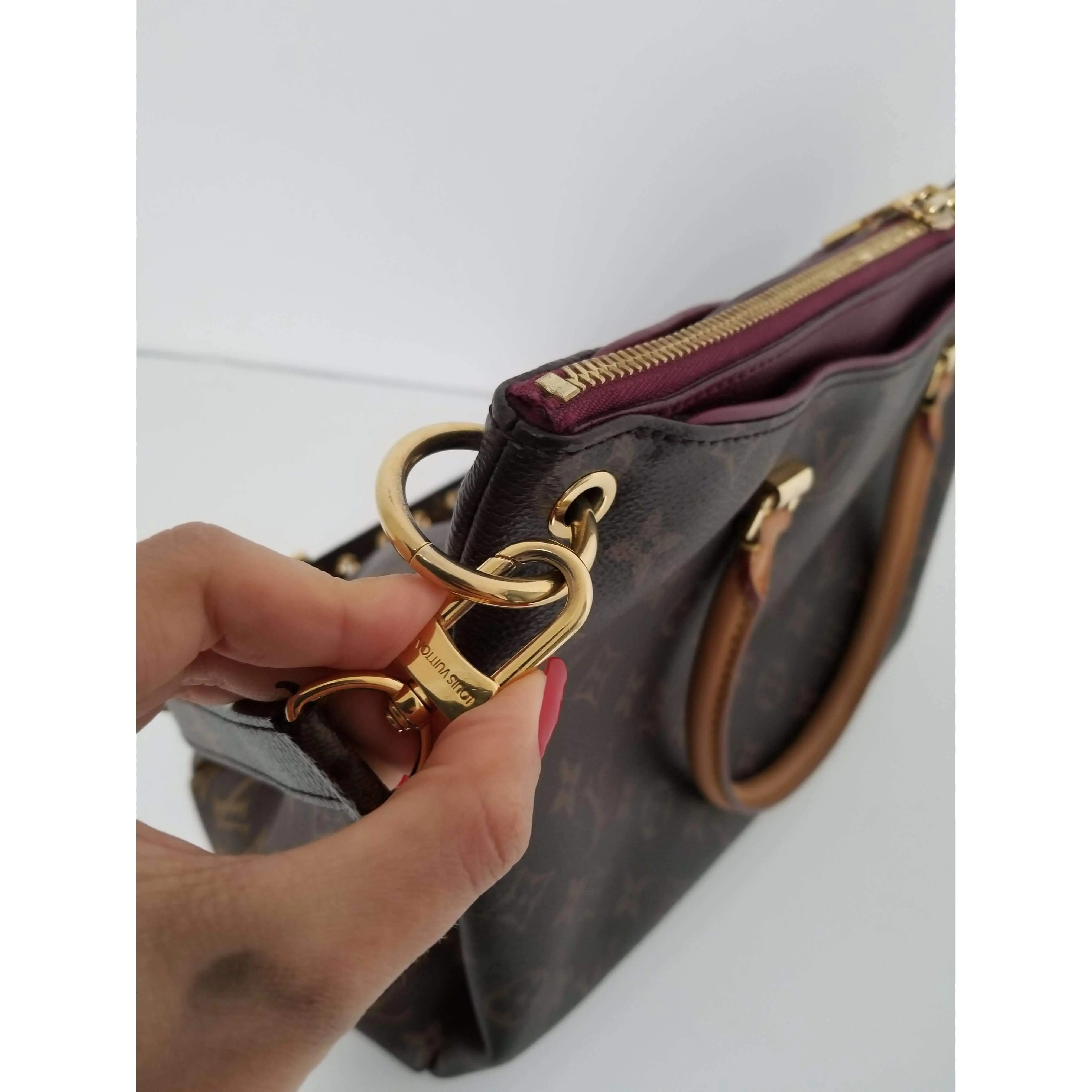 Louis Vuitton Pallas Aurore Monogram Bag - Image 2