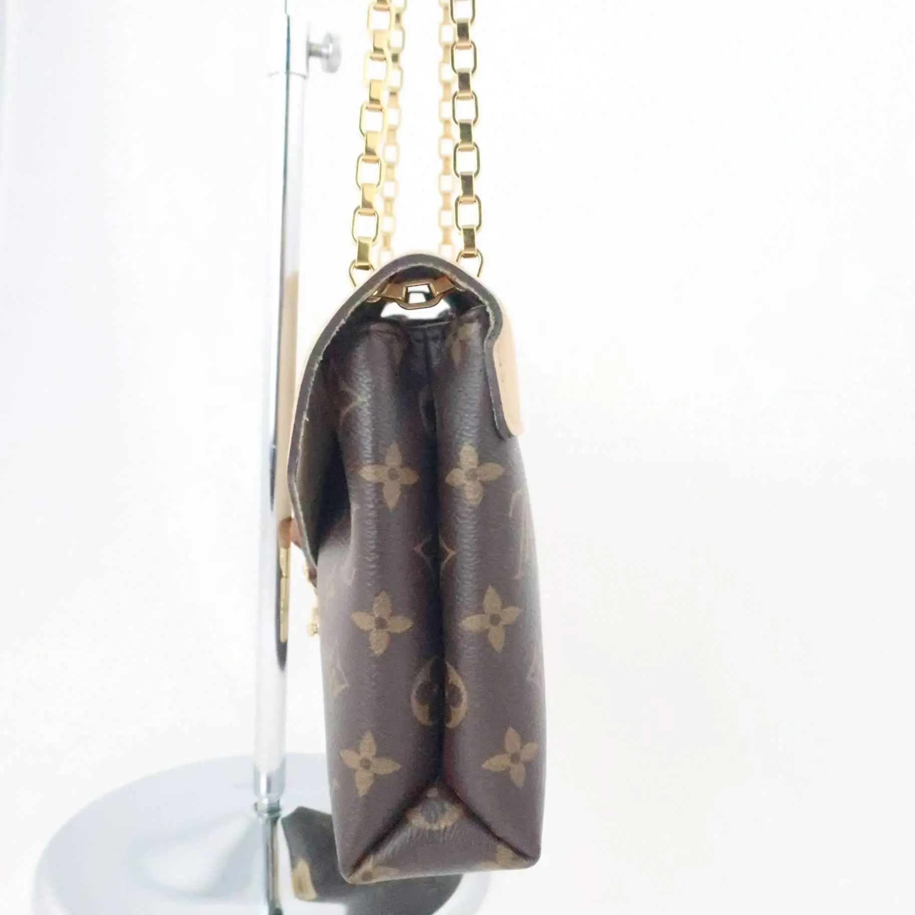 Louis Vuitton Pallas Chain Monogram Bag - Image 34