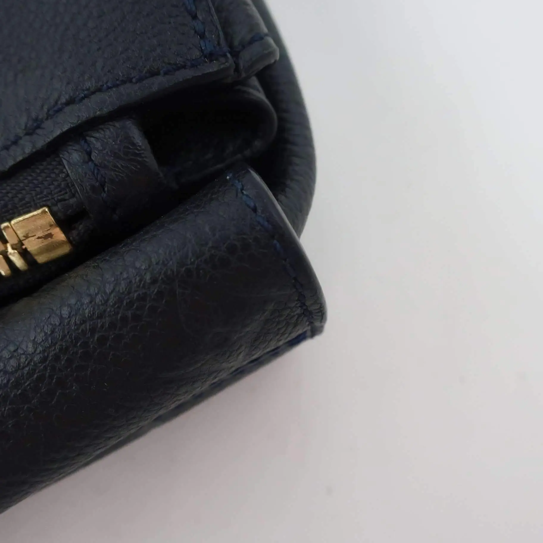 Louis Vuitton Petillate Clutch Infini - Image 11