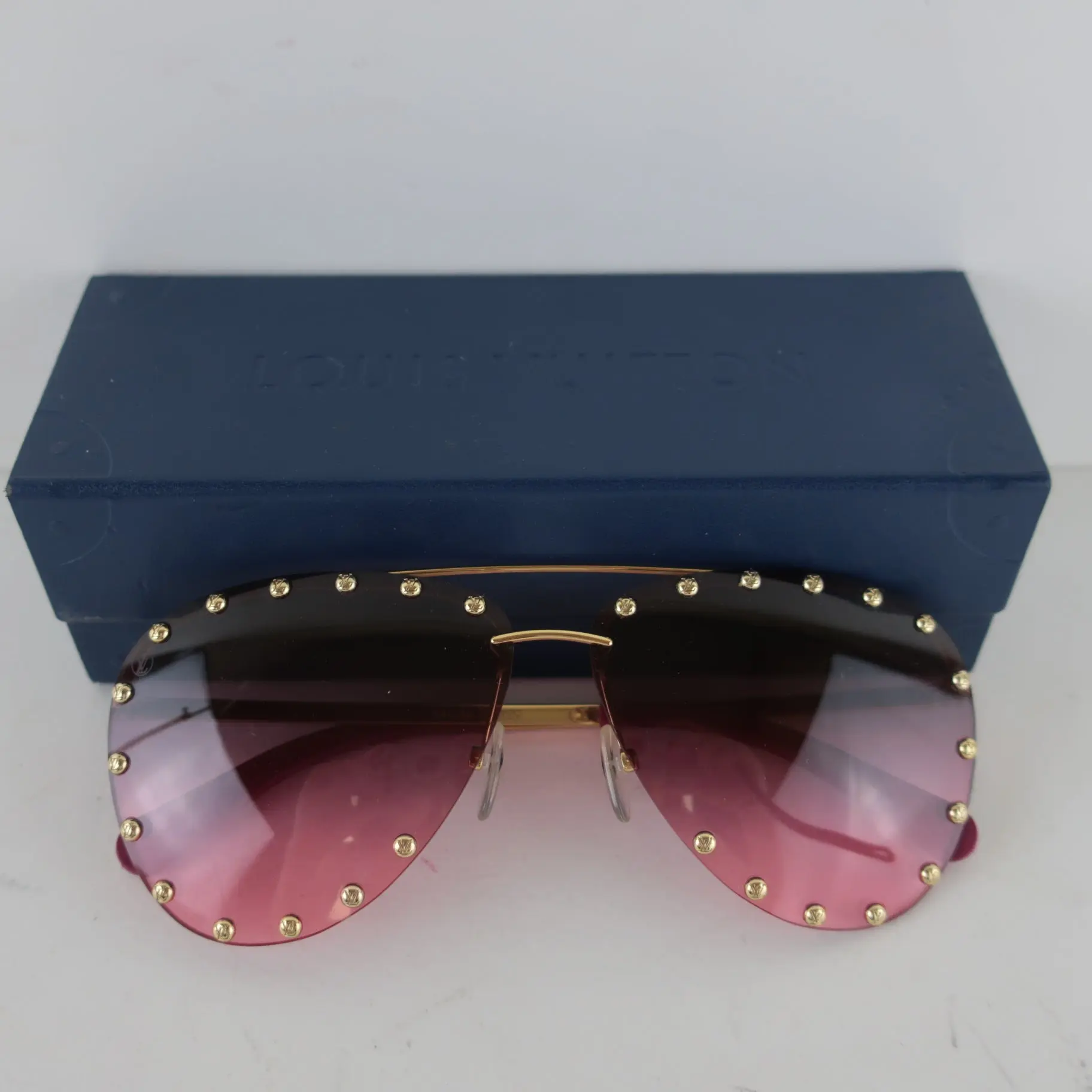 Louis Vuitton Pink Party Sunglasses - Image 13
