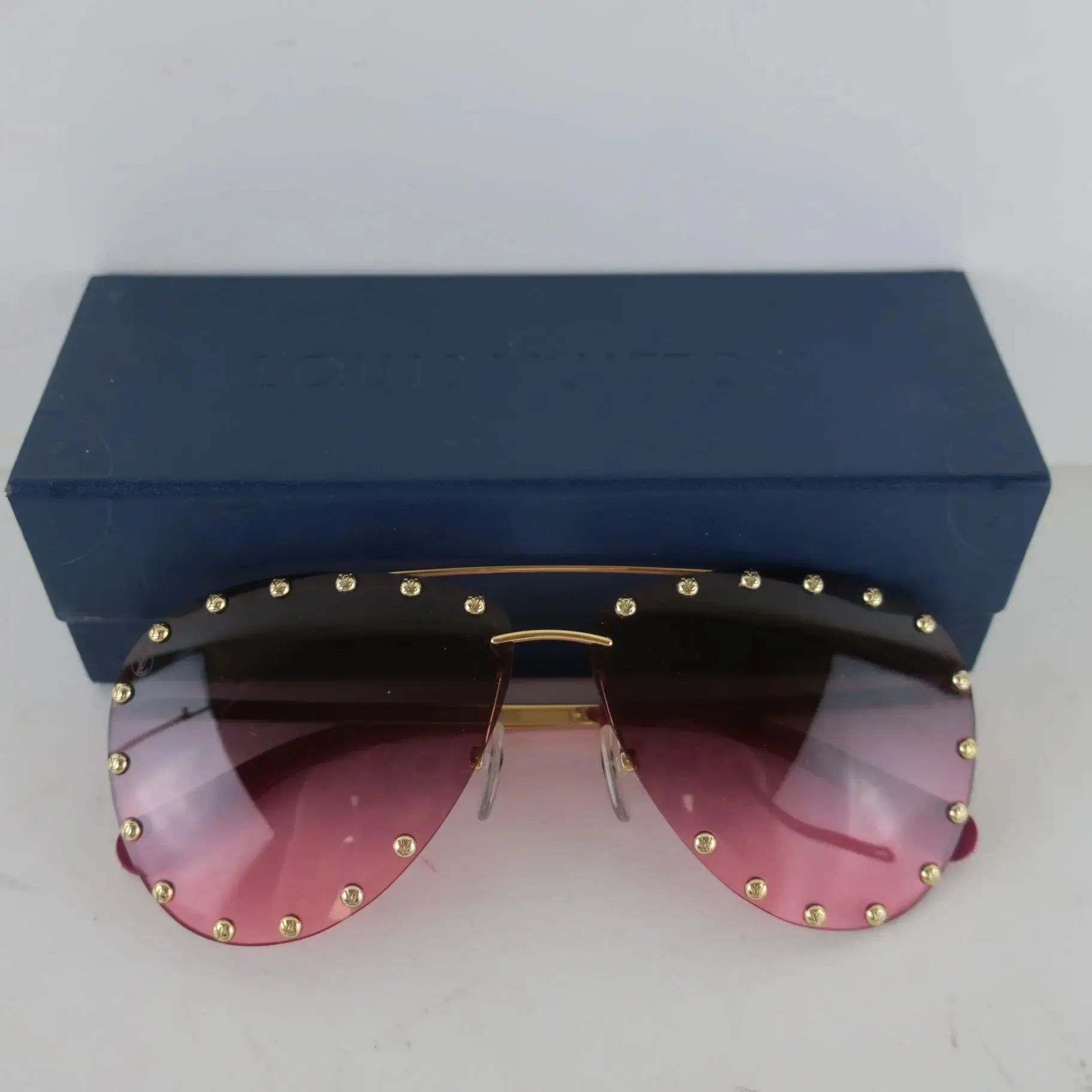 Louis Vuitton Pink Party Sunglasses - Image 4