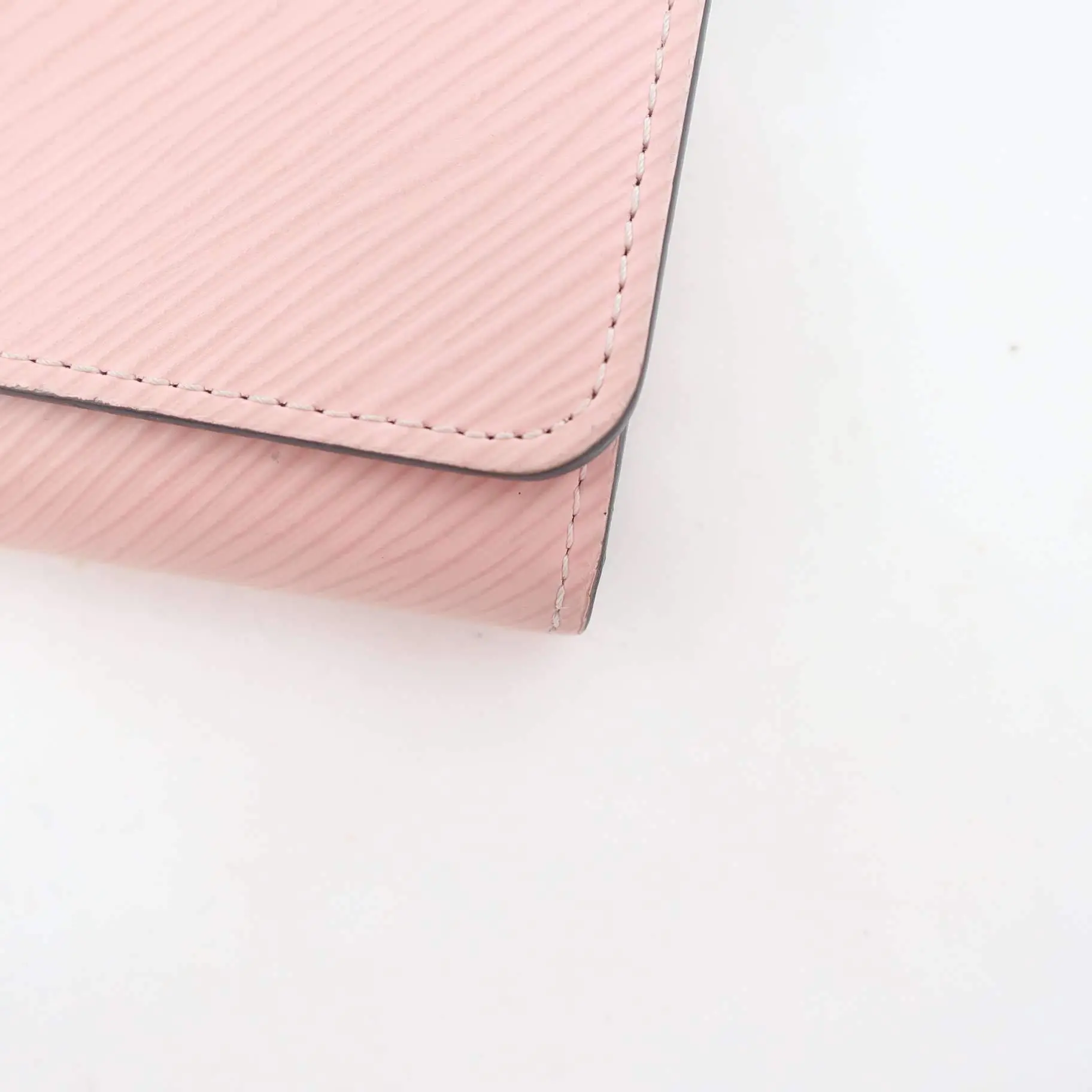 Louis Vuitton Pink Rose Ballerine Twist Epi Wallet - Image 67