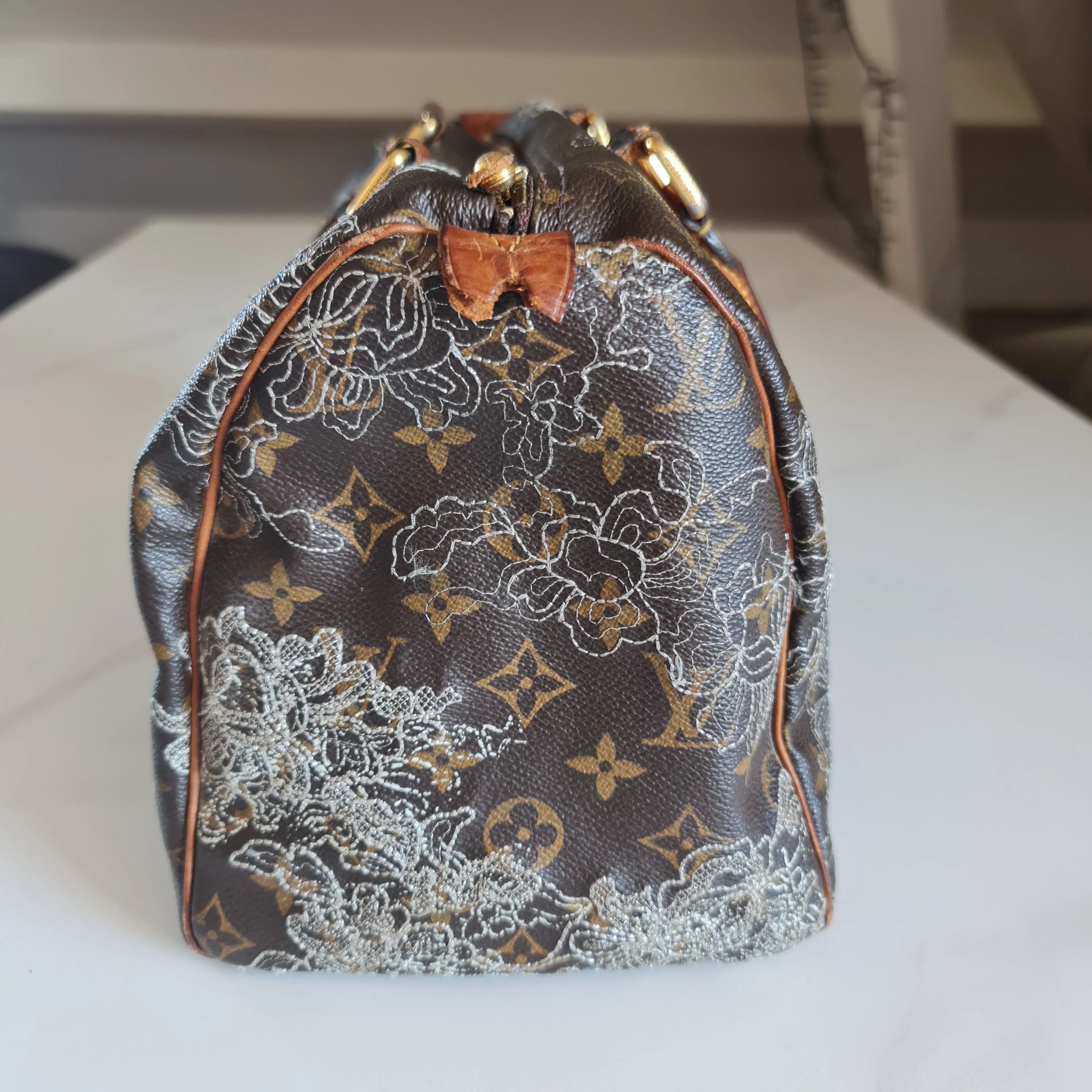Louis Vuitton Silver Speedy Dentelle Bag (800) - Image 14
