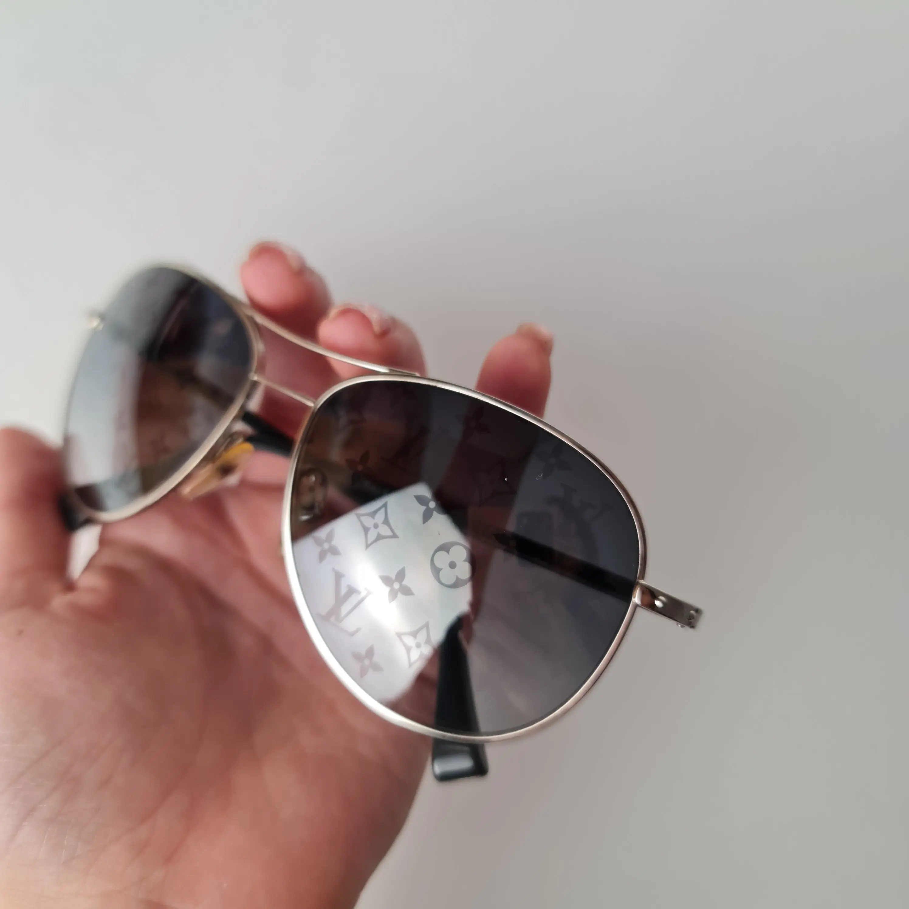 Louis Vuitton Silvertone Monogram Pilote Sunglasses - Image 4