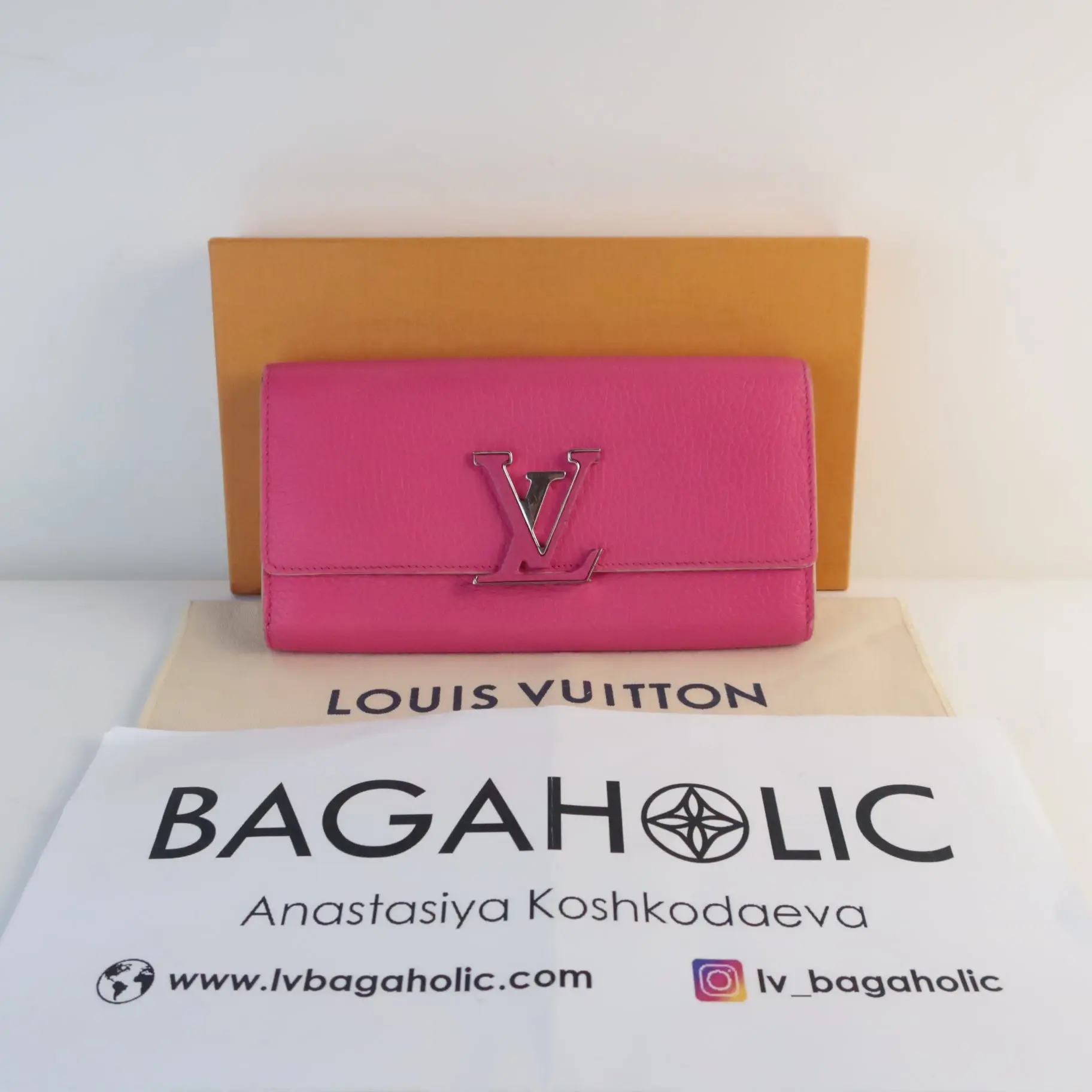 Louis Vuitton Taurillon Leather Capucines Wallet - Image 3