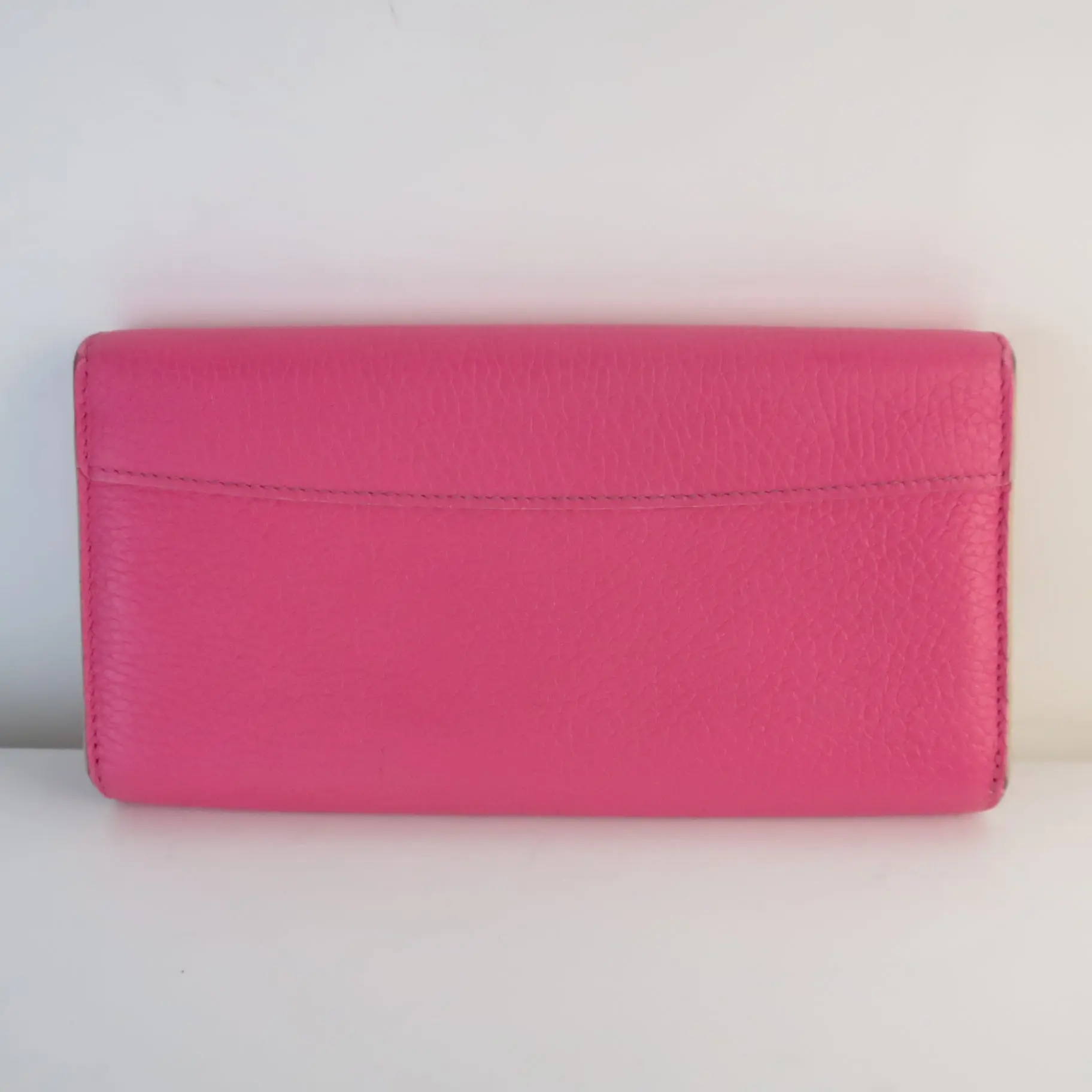 Louis Vuitton Taurillon Leather Capucines Wallet - Image 4