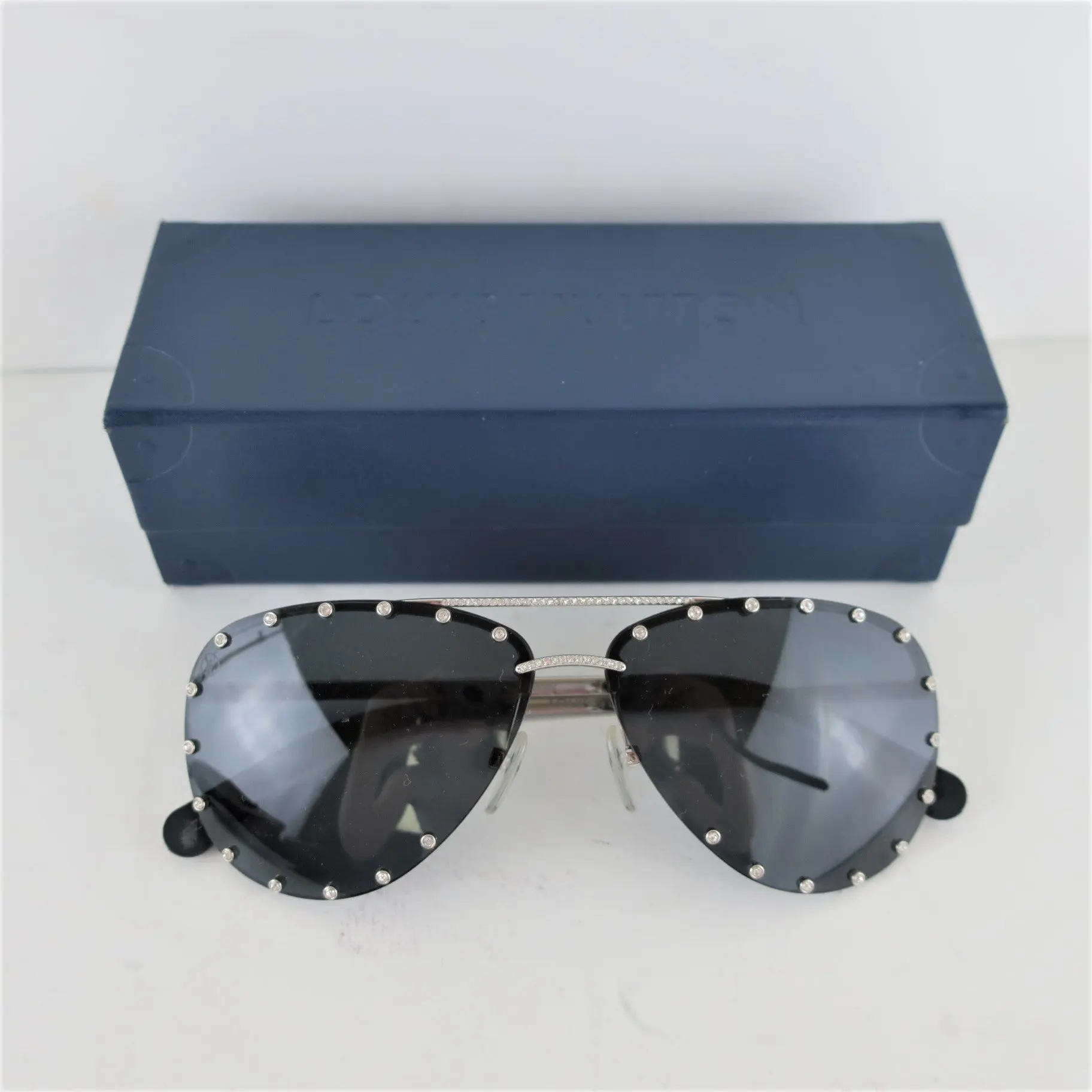 Louis Vuitton The Party Diamond Sunglasses - Image 2