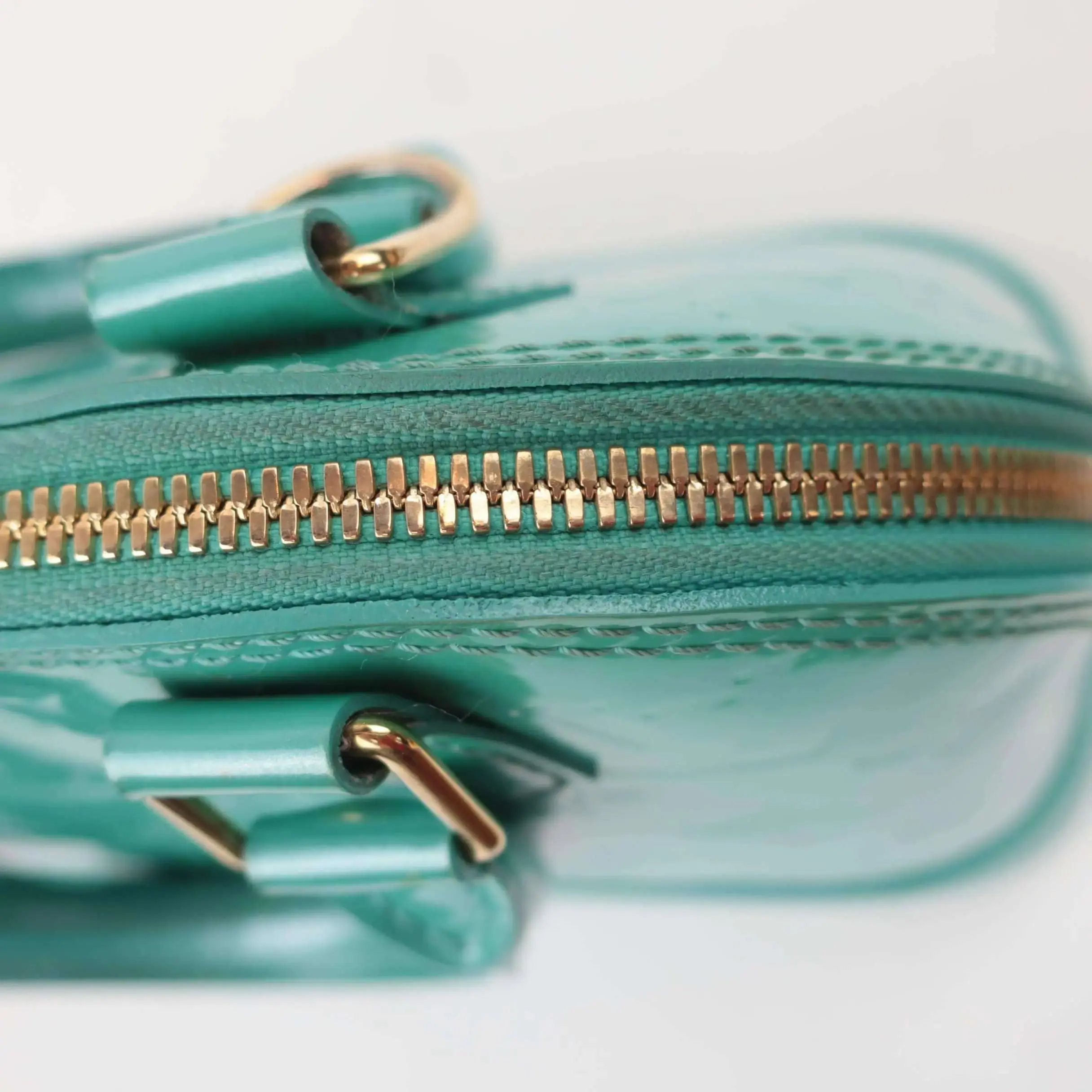 Louis Vuitton Turquois Vernis Alma BB Bag - Image 8