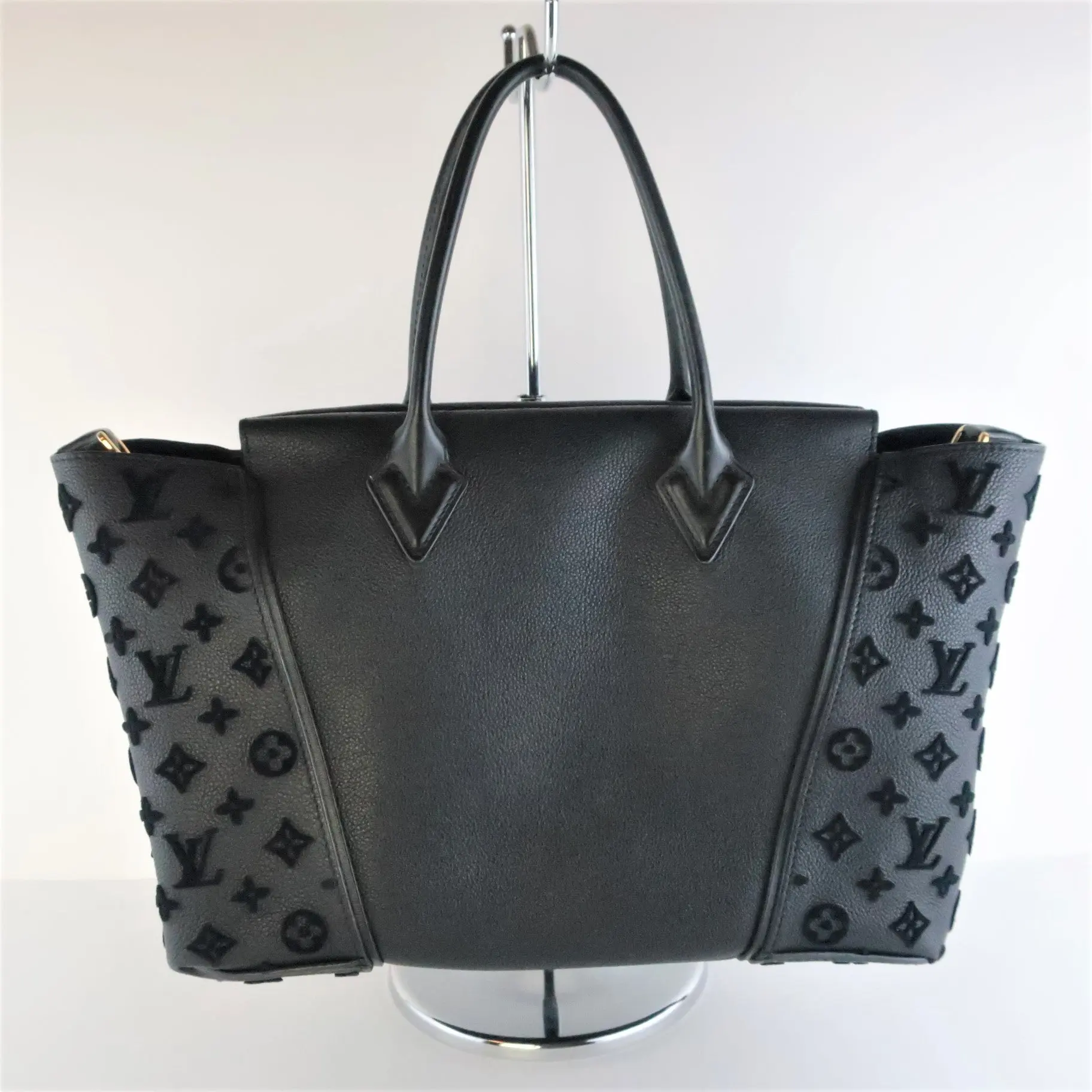 Louis Vuitton Veau Cachemire W Tote Bag - Image 4