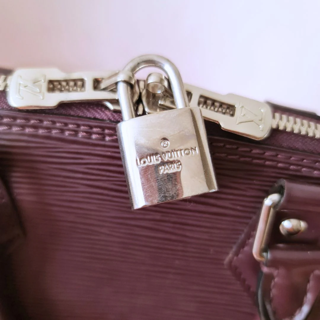 Louis Vuitton Violet Epi Alma BB Crossbody Bag - Image 8
