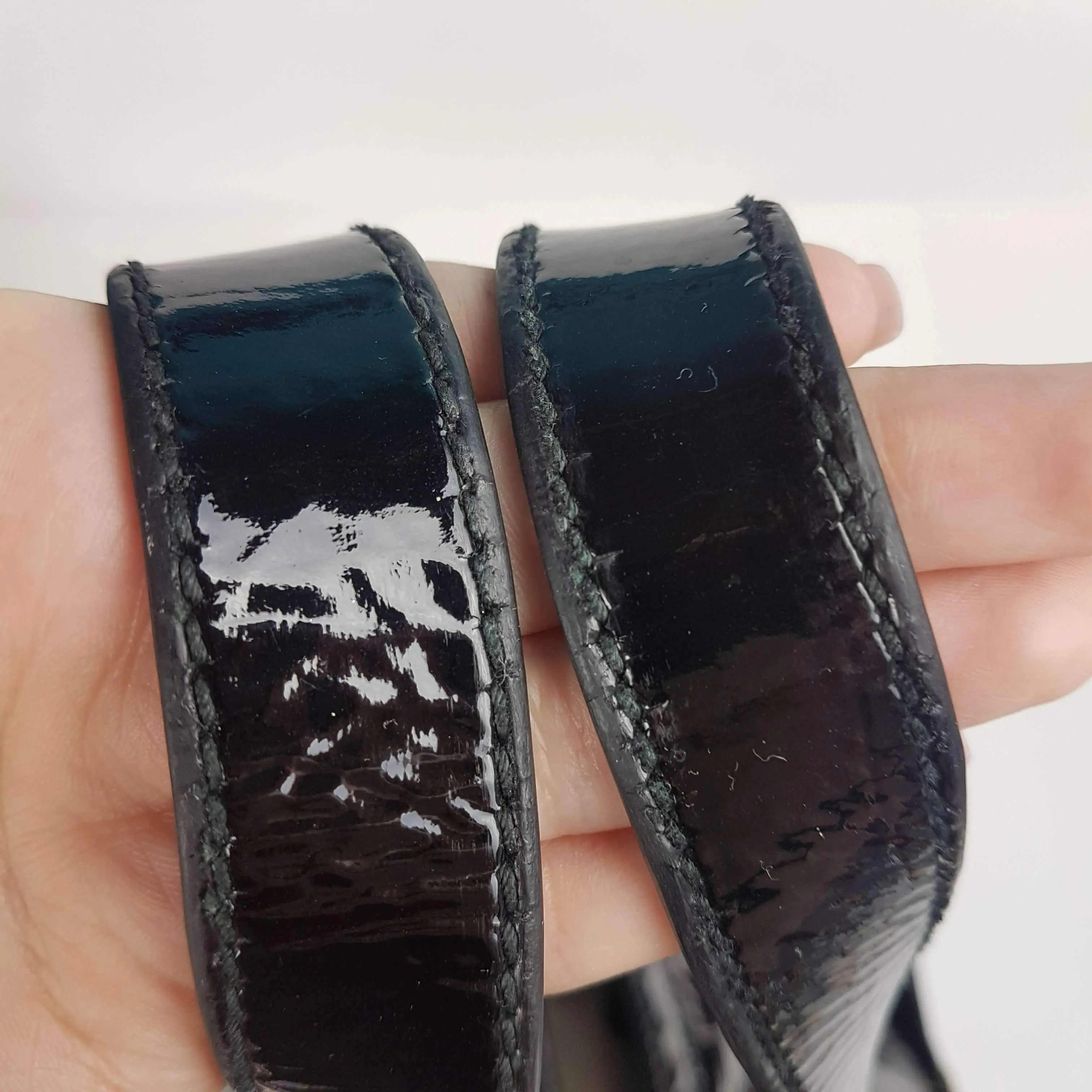 YSL Downtown Croc Embossed Patent Leather Bag - Image 38