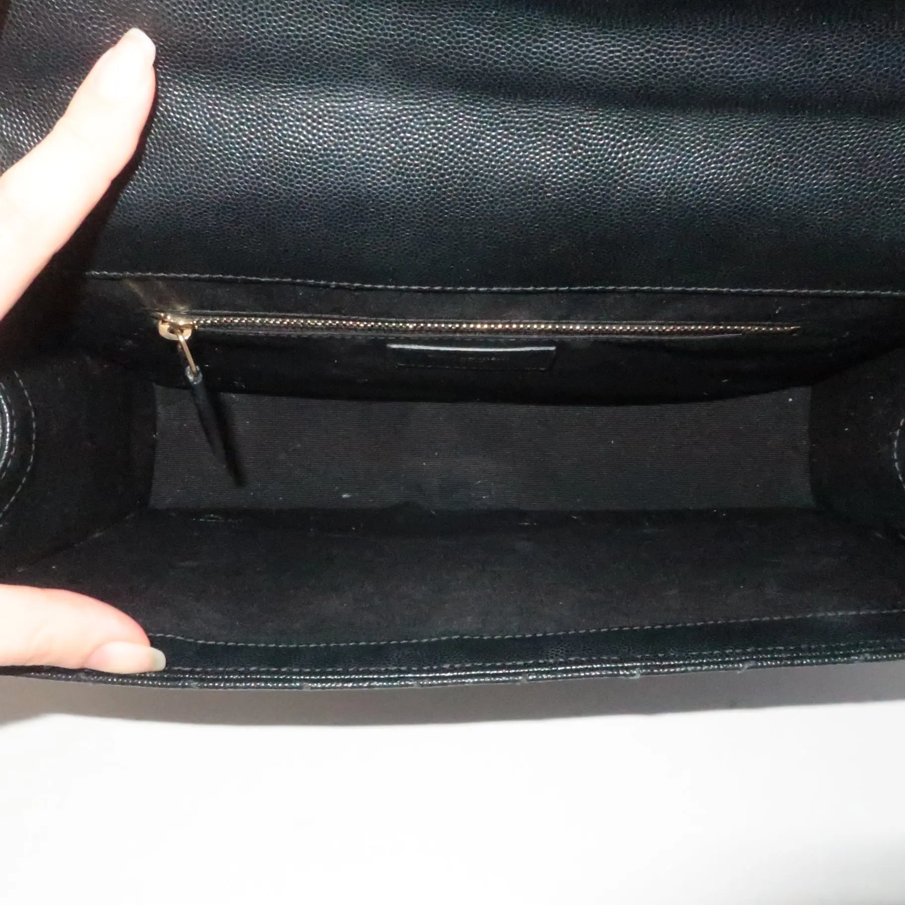 YSL Saint-Laurent Black Caviar Large Envelope Bag - Image 5