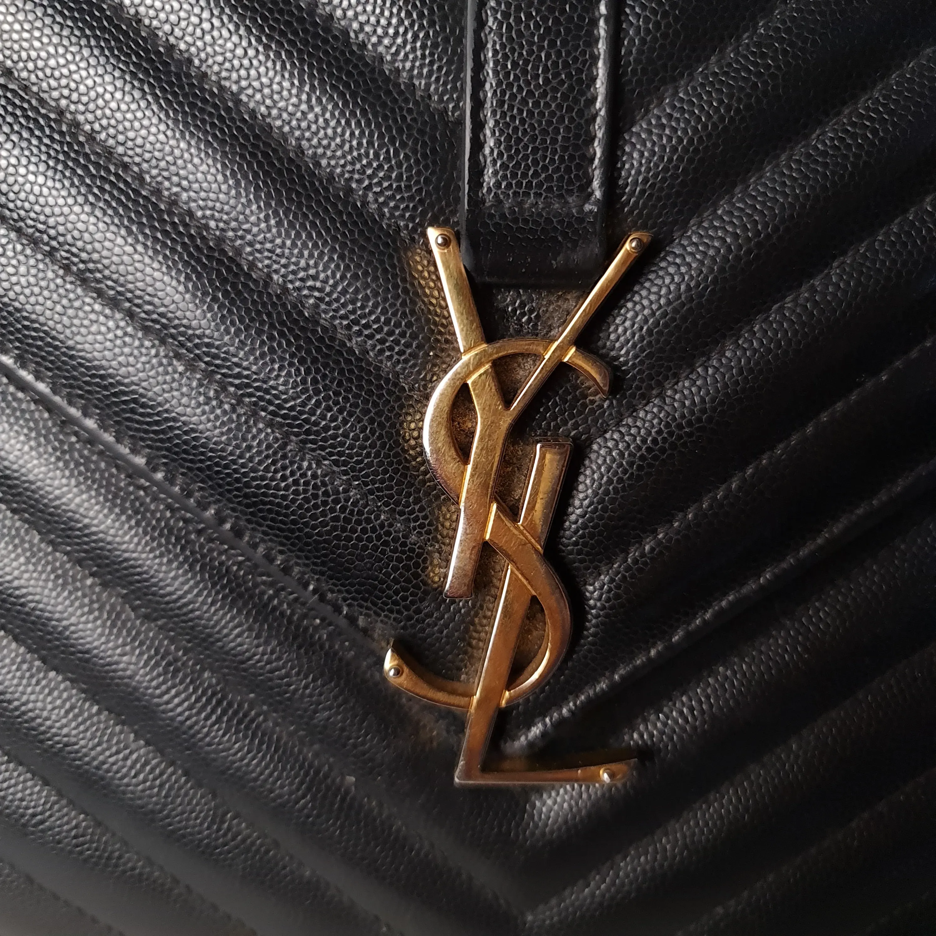 YSL Saint Laurent Black Caviar Large Envelope Bag - Image 10