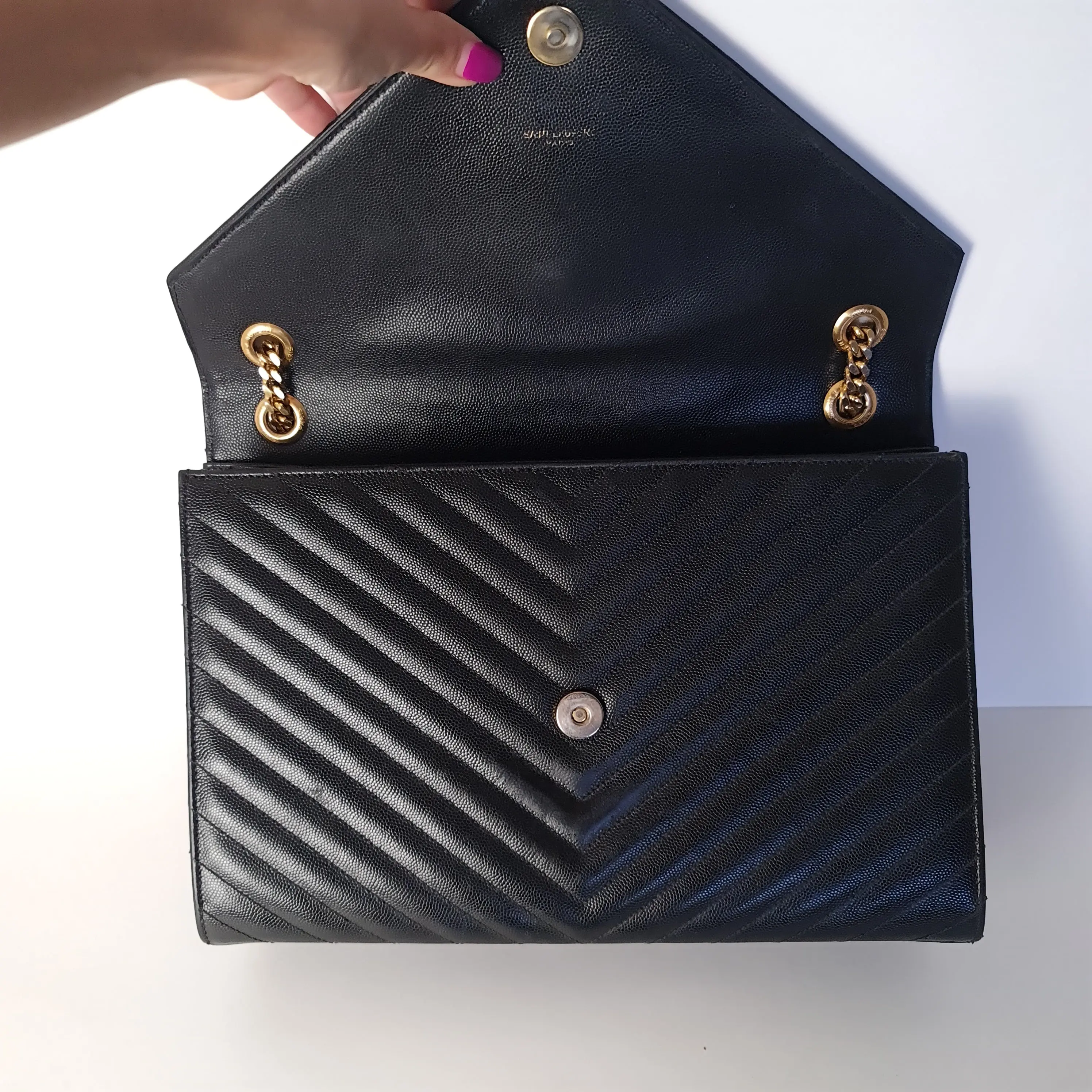 YSL Saint Laurent Black Caviar Large Envelope Bag - Image 5