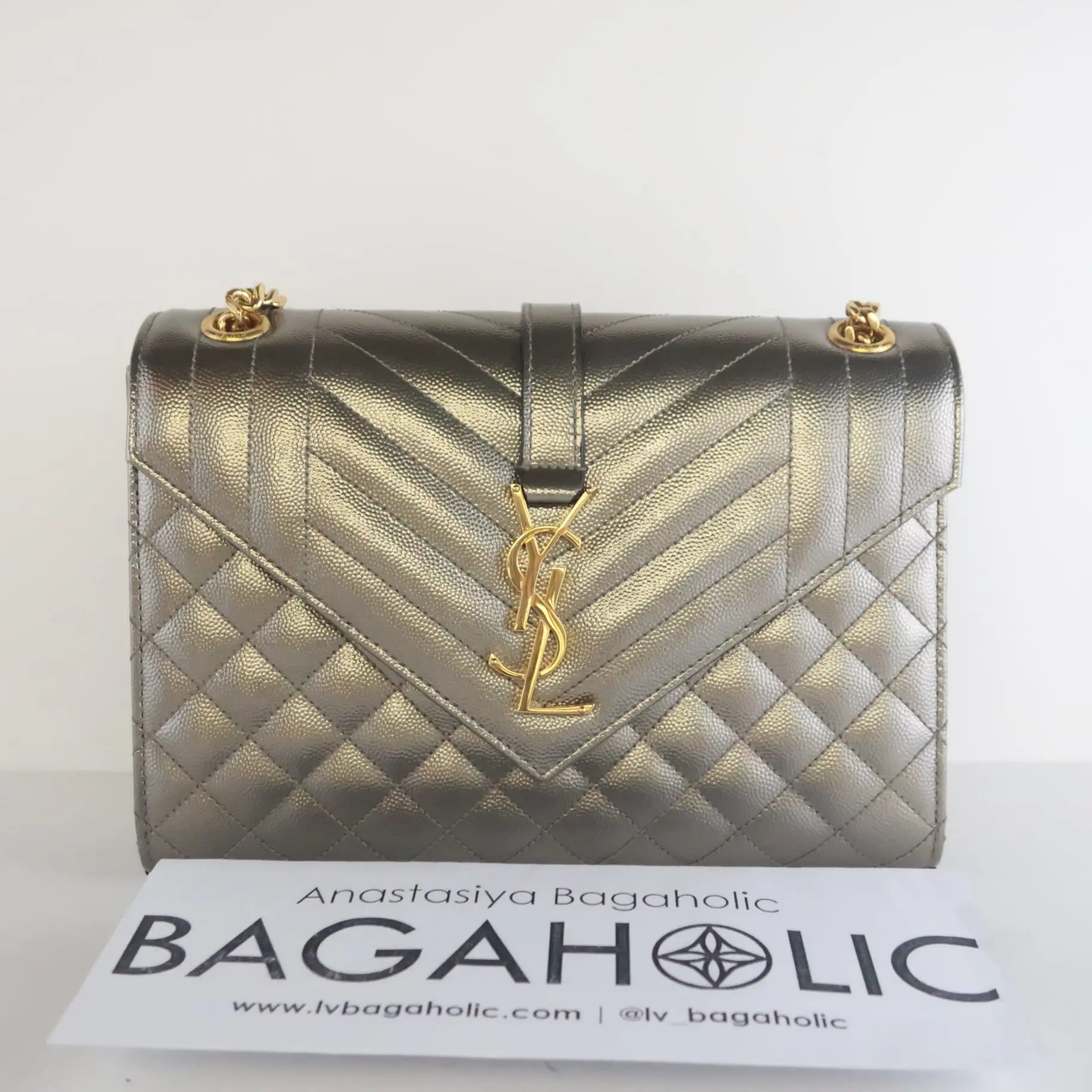 YSL Saint Laurent Silver Caviar Medium Envelope Bag - Image 3